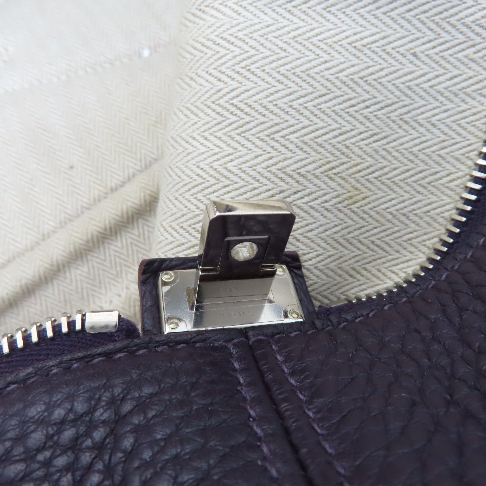 HERMES 【激減優惠】Clemence皮革 Victoria銀扣手挽袋紫色
