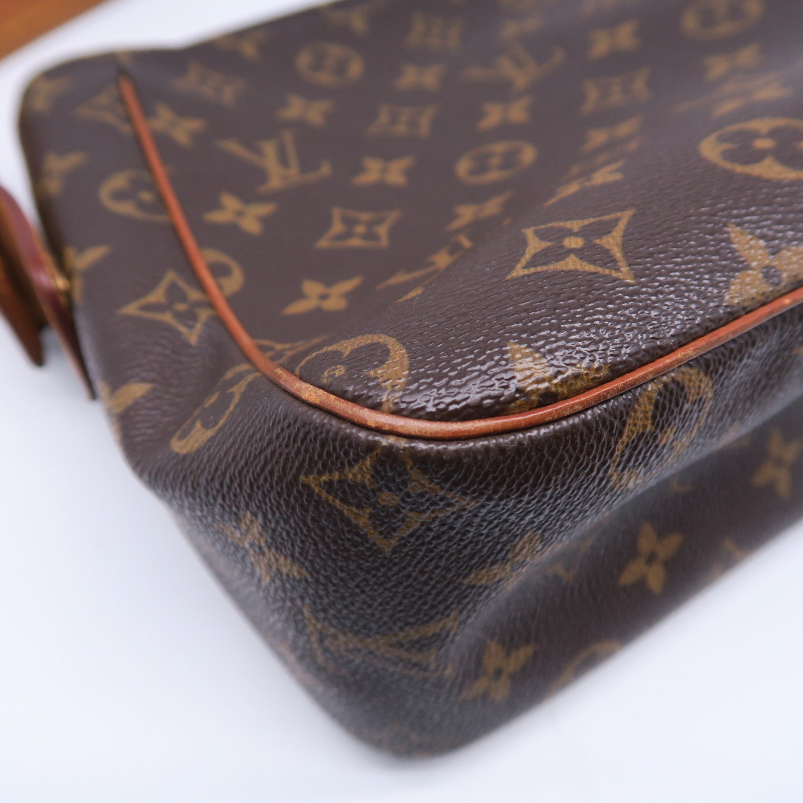 LOUIS VUITTON 塗層帆布Viva Cite GM金扣肩背袋啡色
