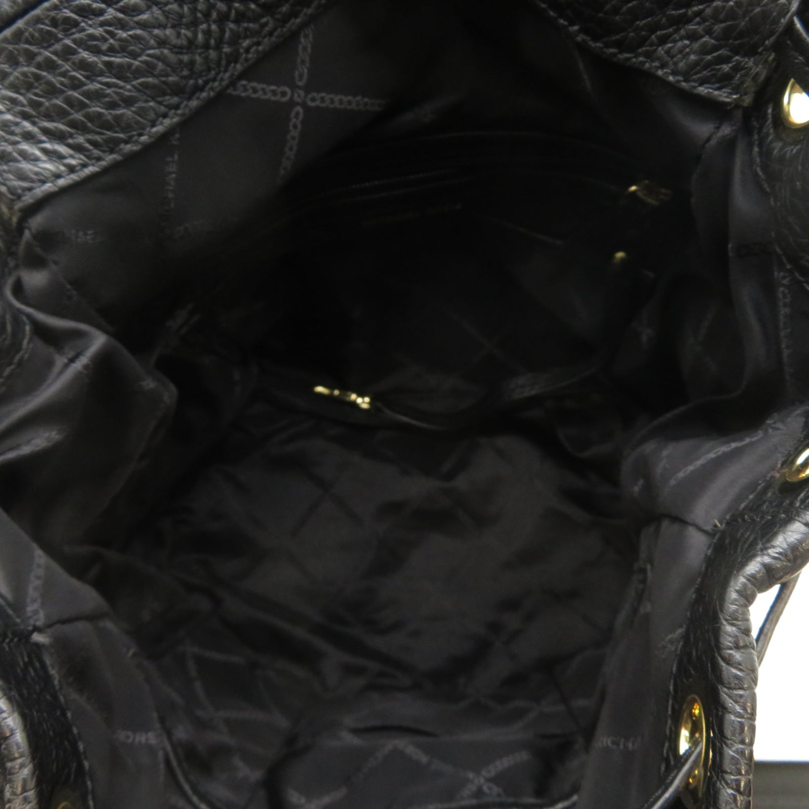 Michael Kors 牛皮皮革Backpack金扣背包黑色