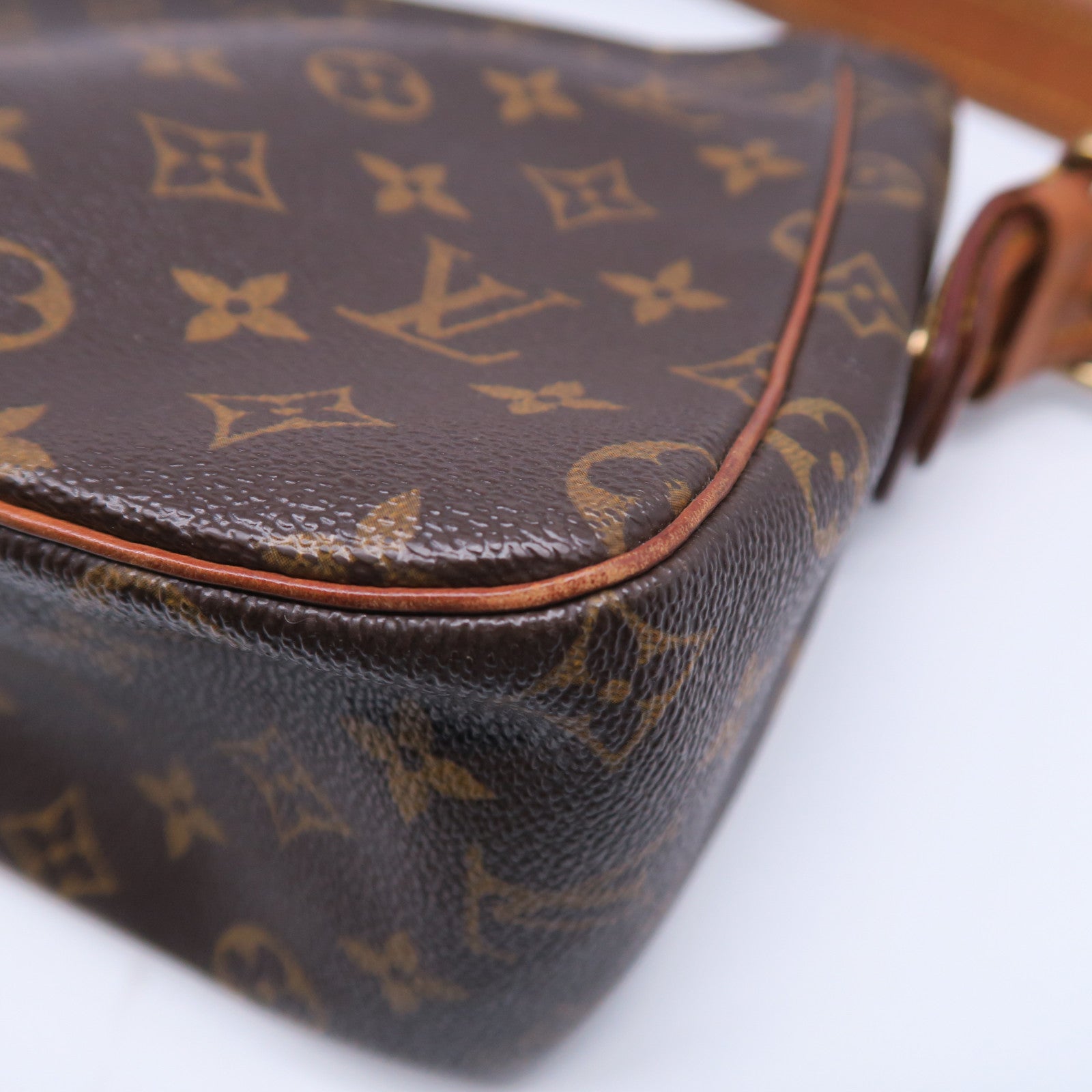 LOUIS VUITTON 塗層帆布Viva Cite GM金扣肩背袋啡色
