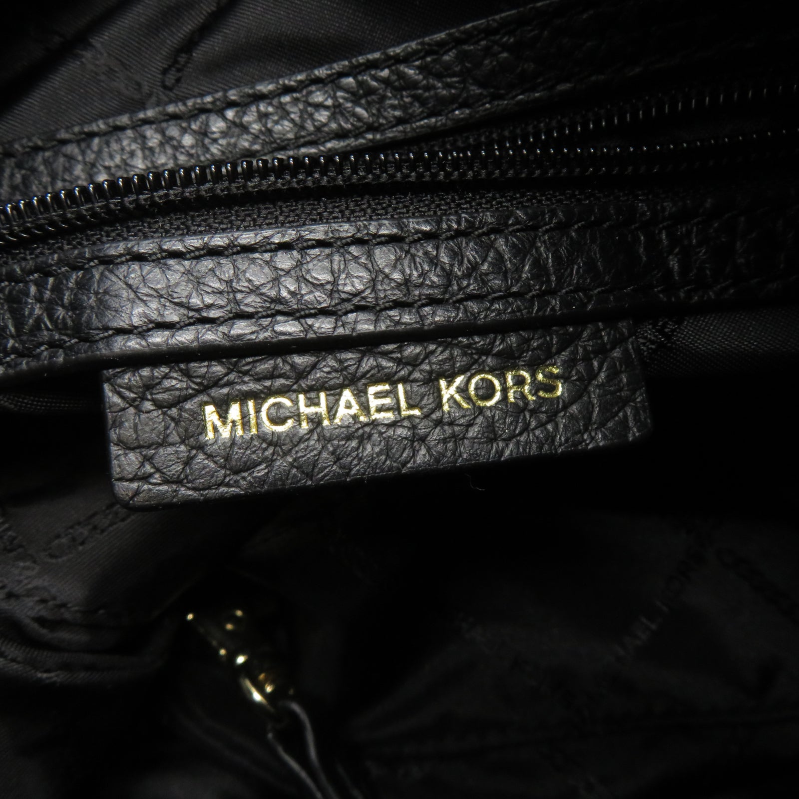 Michael Kors 牛皮皮革Backpack金扣背包黑色