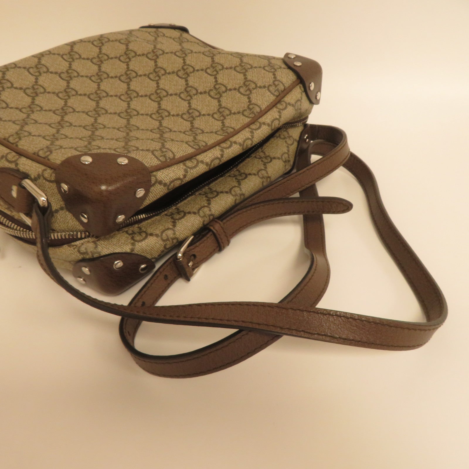GUCCI 塗層帆布Shoulder Bag銀扣肩背袋啡色