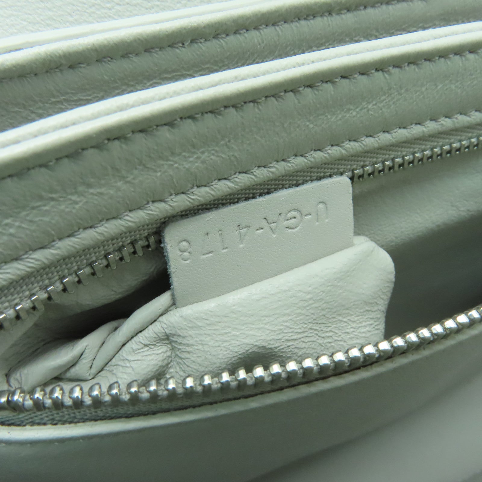 CELINE 牛皮皮革Medium C銀扣鏈帶肩背袋灰色