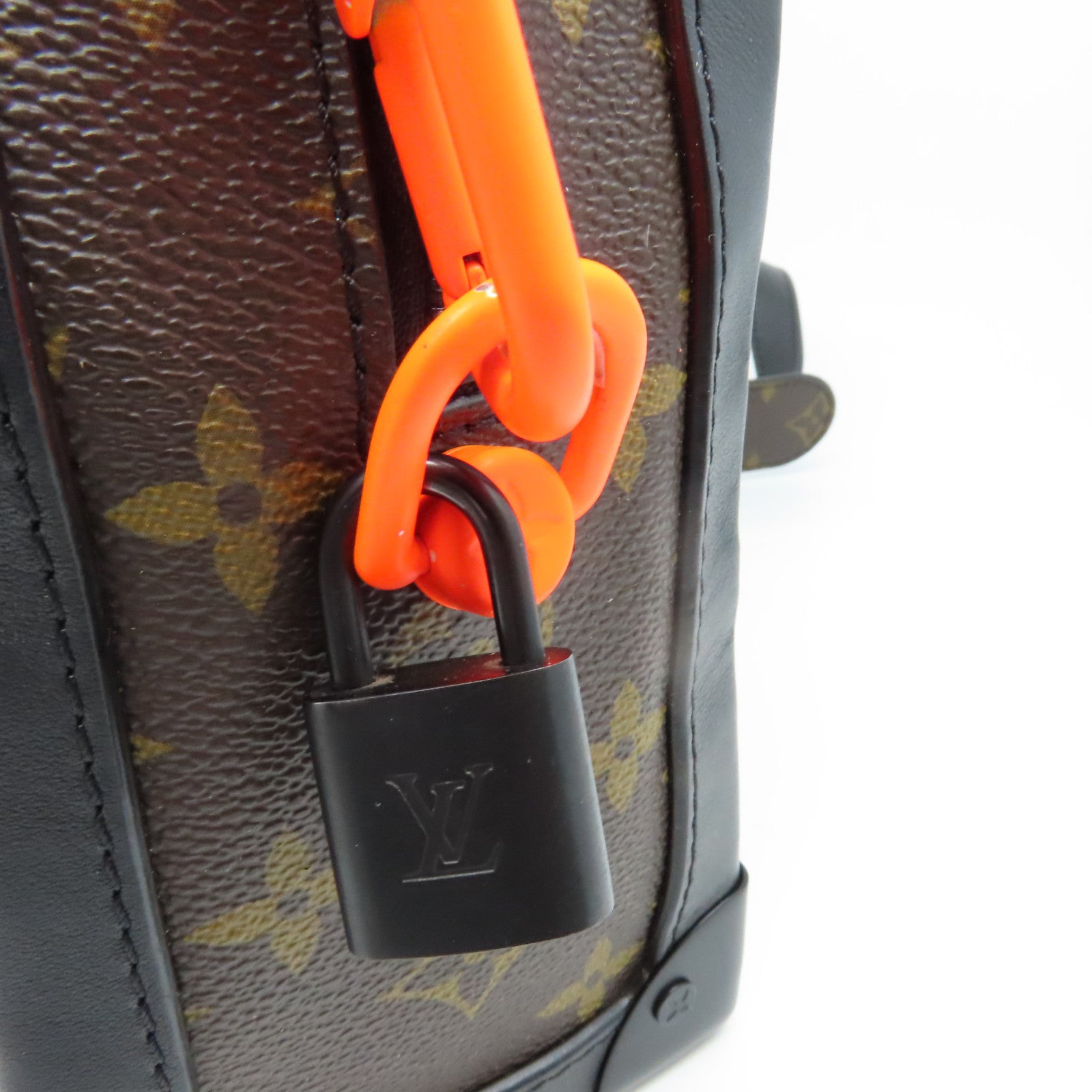LOUIS VUITTON Monogram Soft Trunk Shoulder Bag肩背袋啡色