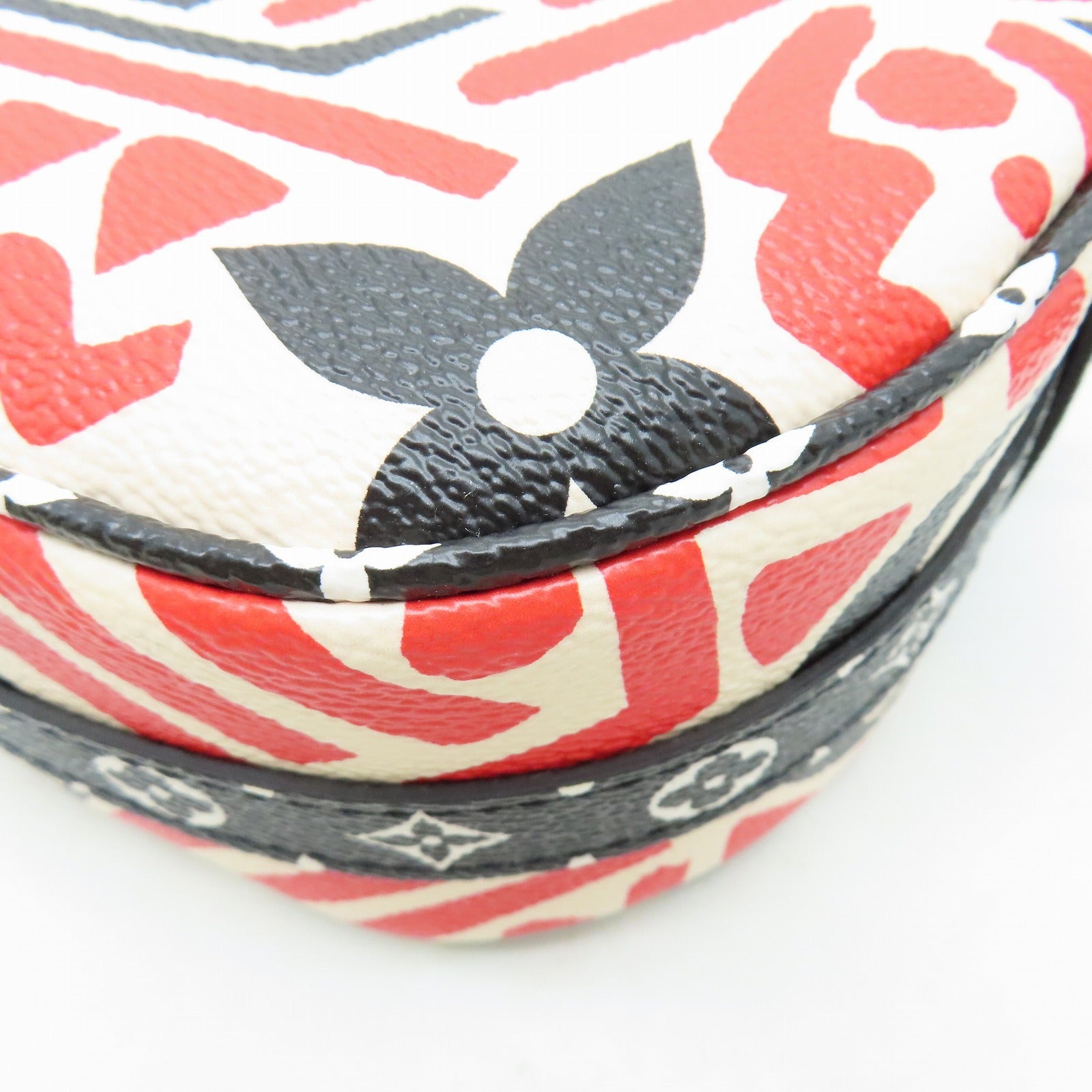 LOUIS VUITTON Clafoutis Giant Boite Chapeau金扣肩背袋紅色/黑色/白色