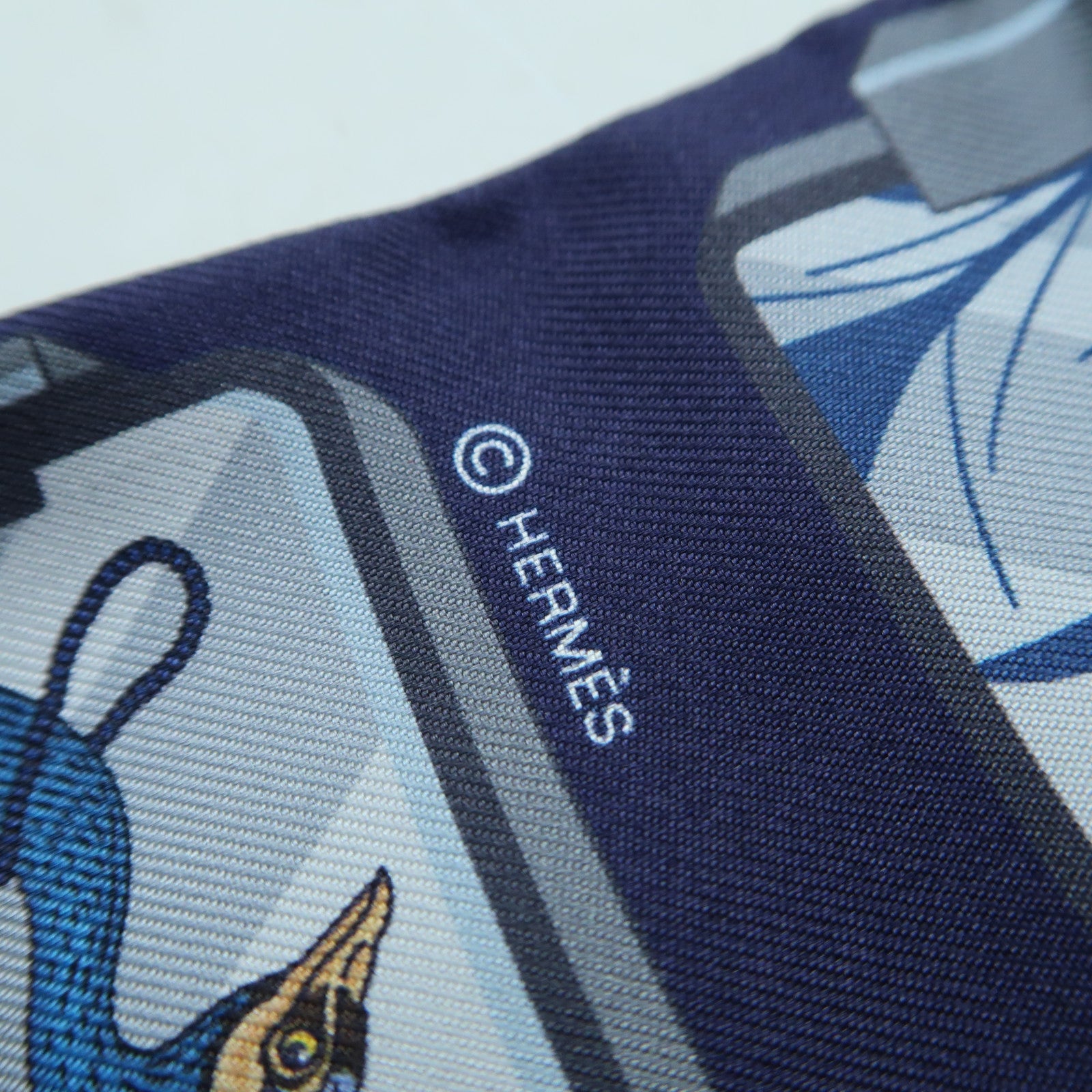 HERMES 絲質Valentine's Twilly絲巾藍色/黃色