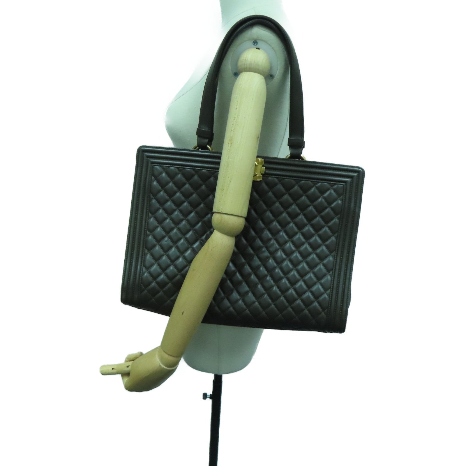 CHANEL 菱格牛皮皮革Boy Totebag金扣手挽袋深绿色
