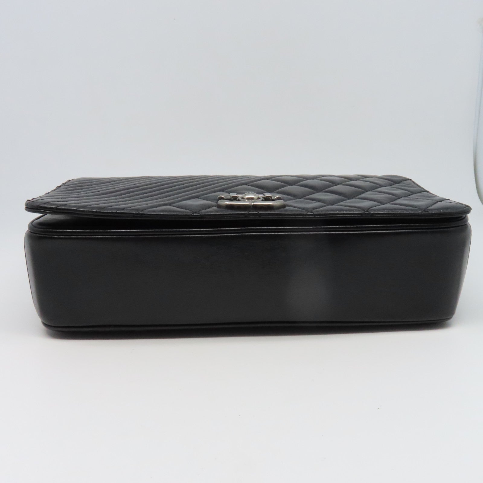 CHANEL 牛皮皮革Chain Shoulder銀扣鏈帶肩背袋黑色