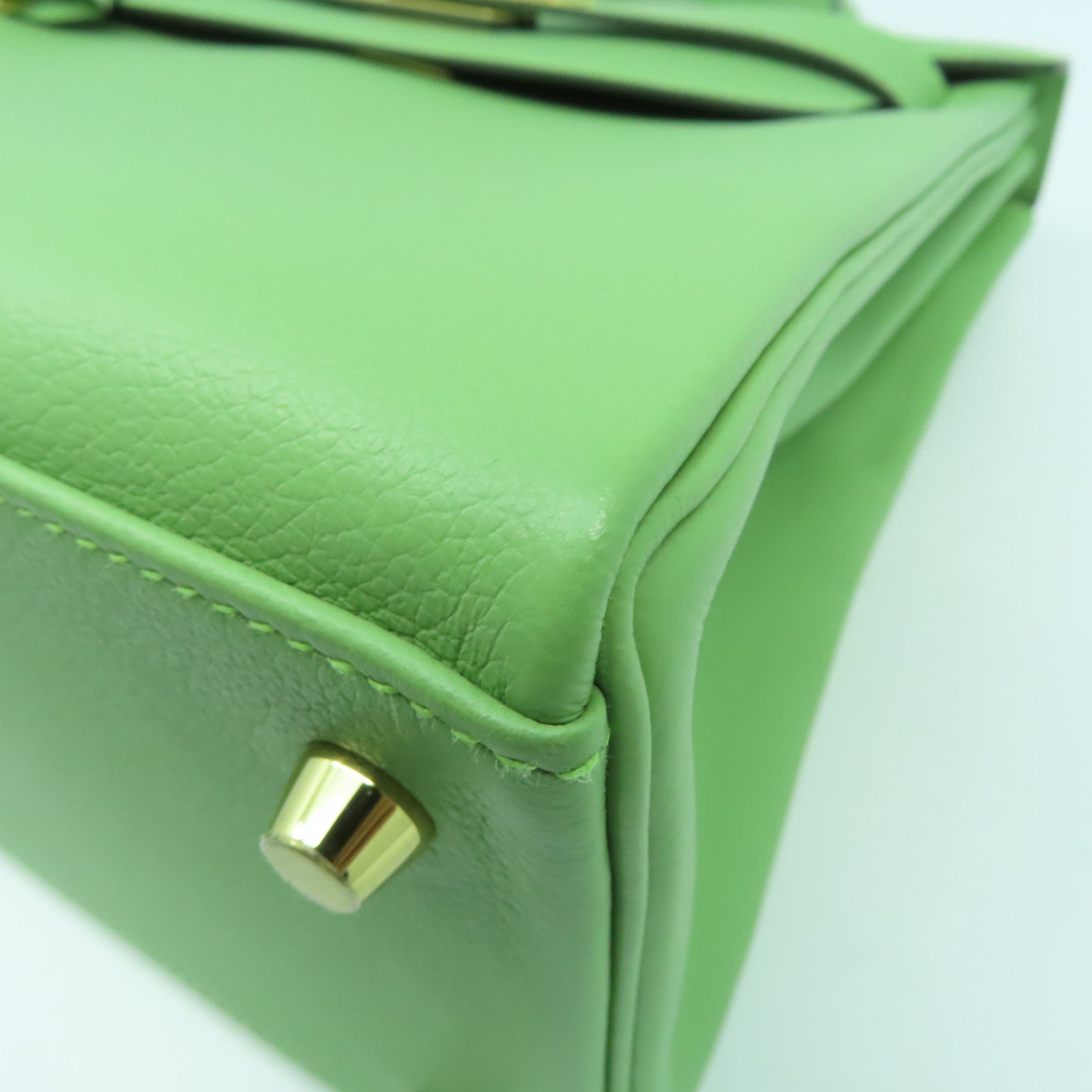 HERMES Evercolour皮革Kelly 28金扣手挽肩背兩用袋牛油果绿色