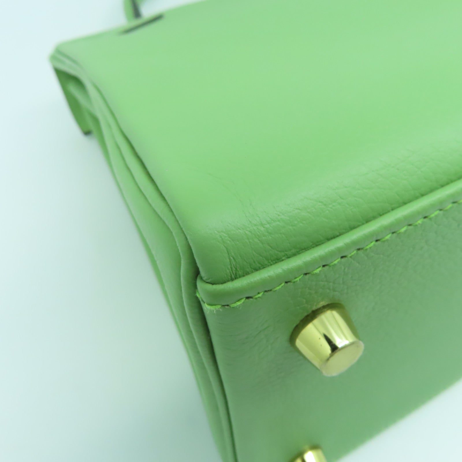 HERMES Evercolour皮革Kelly 28金扣手挽肩背兩用袋牛油果绿色