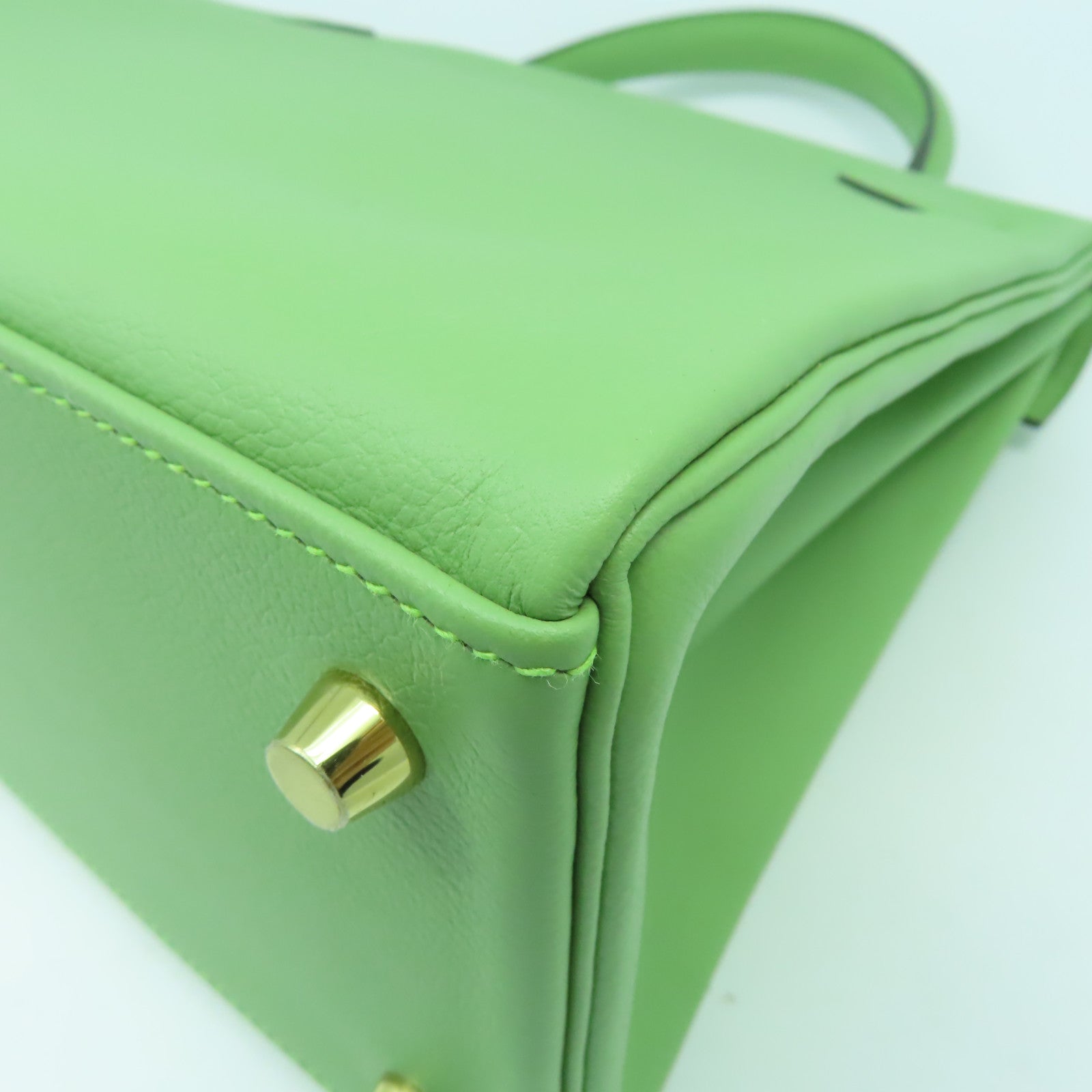 HERMES Evercolour皮革Kelly 28金扣手挽肩背兩用袋牛油果绿色