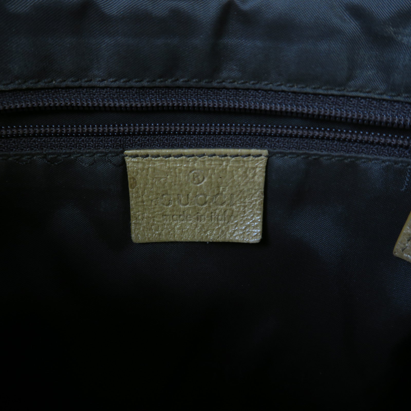 GUCCI 絨布/牛皮皮革Shoulder Bag銀扣肩背袋淺啡色