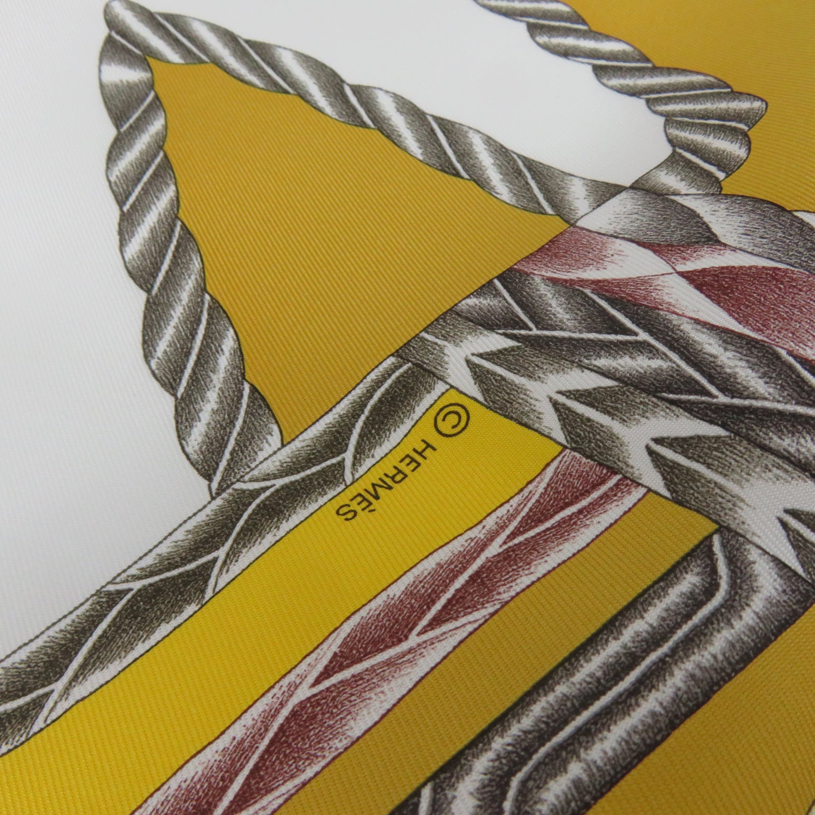HERMES 【激減優惠】絲質Scarf絲巾白色
