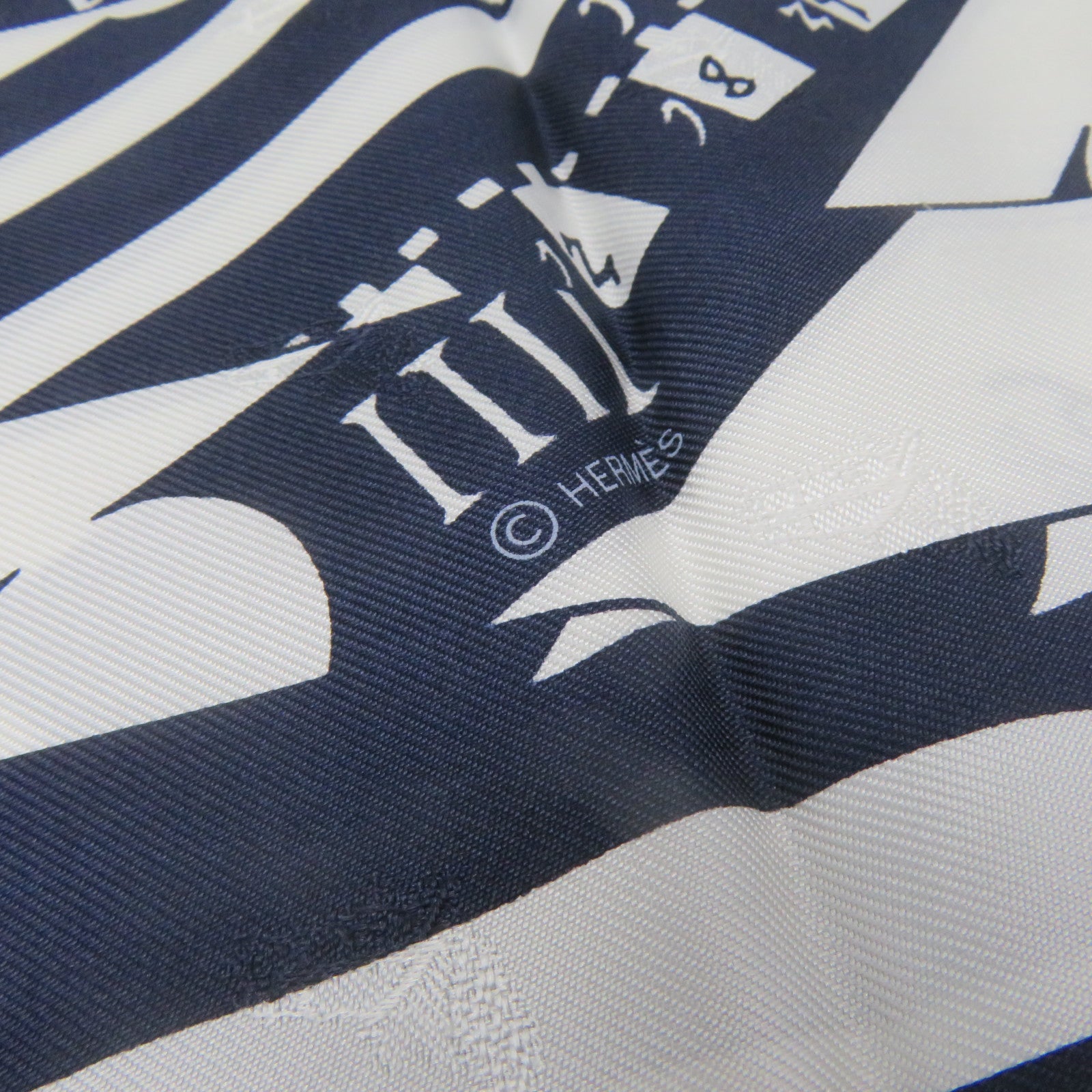 HERMES 絲質Scarf 90x90絲巾白色/寶藍色/橙色