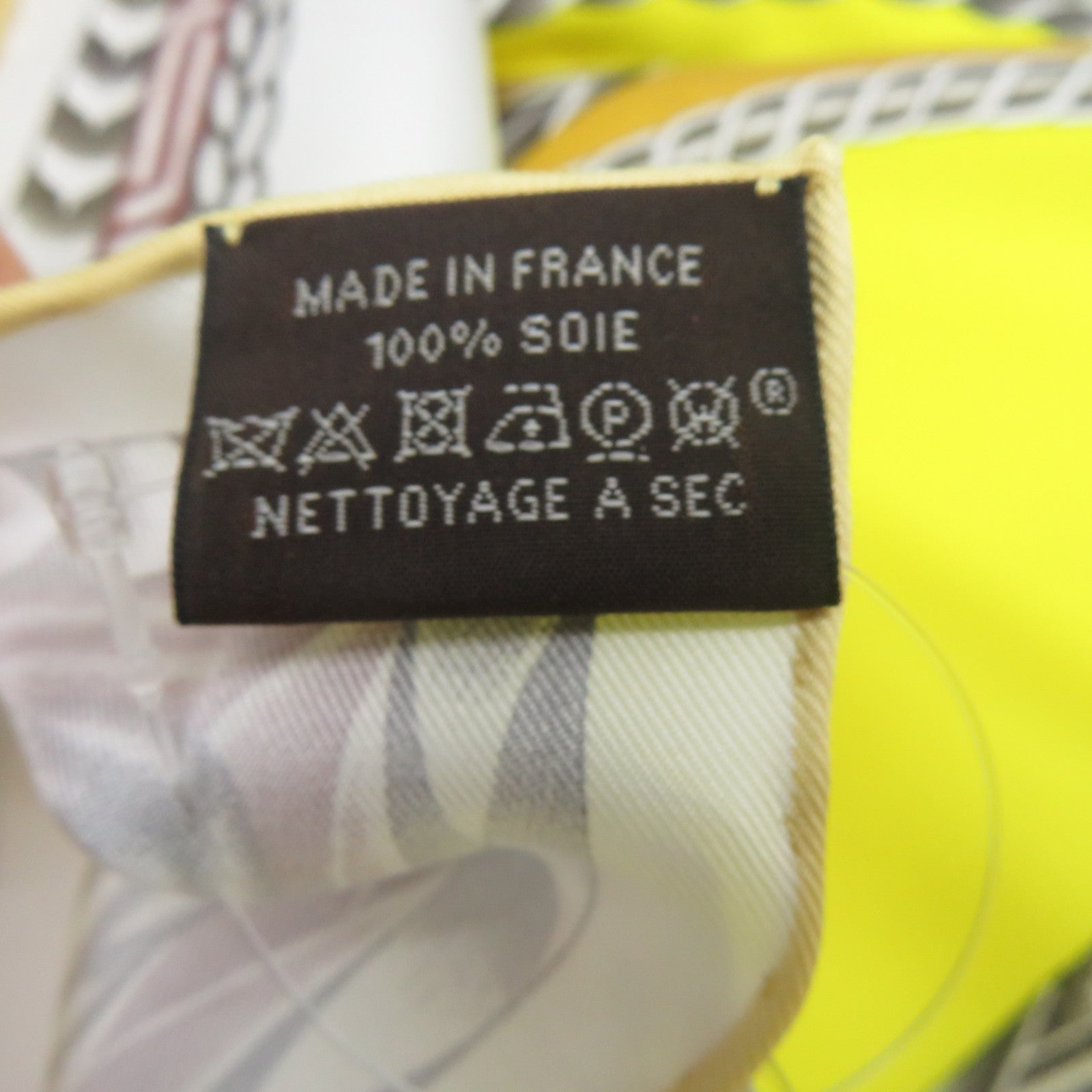 HERMES 【激減優惠】絲質Scarf絲巾白色