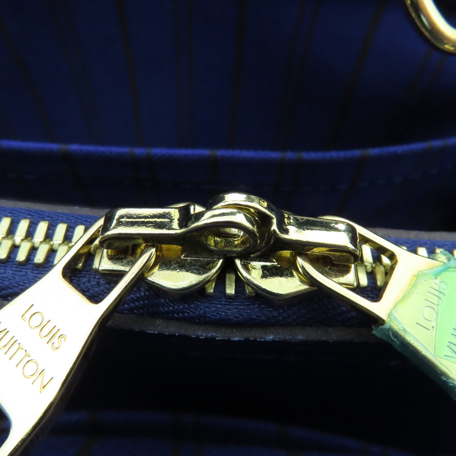 LOUIS VUITTON Monogram Empreinte Montaigne MM gold buckle handle shoulder bag dual-use blue