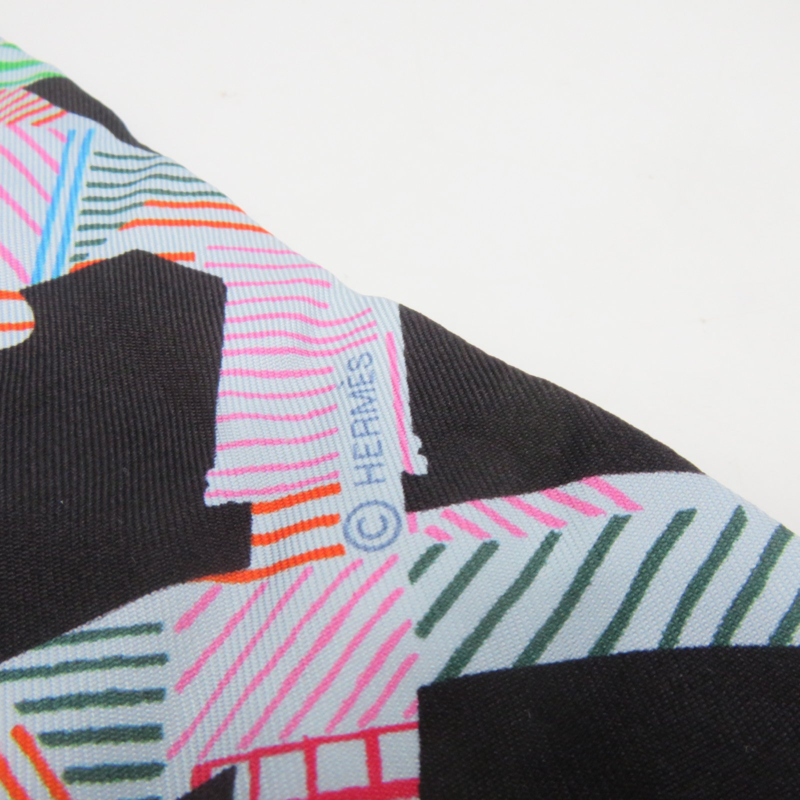 HERMES 絲質Twilly Scarf絲巾黑色/彩色