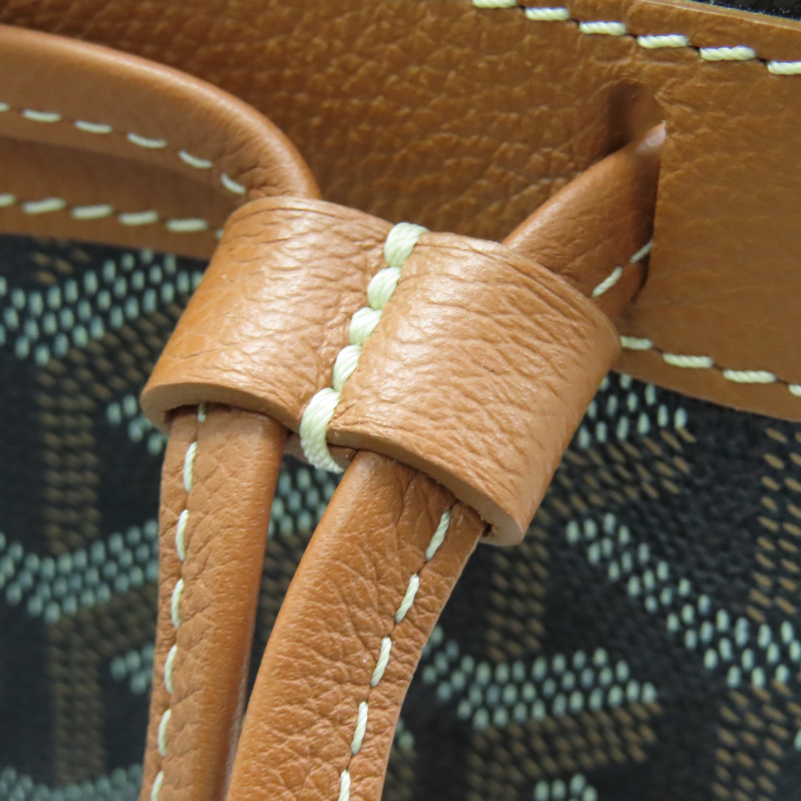 GOYARD 塗層帆布/牛皮皮革Petit Flot Bucket Bag銀扣肩背袋黑色/棕色