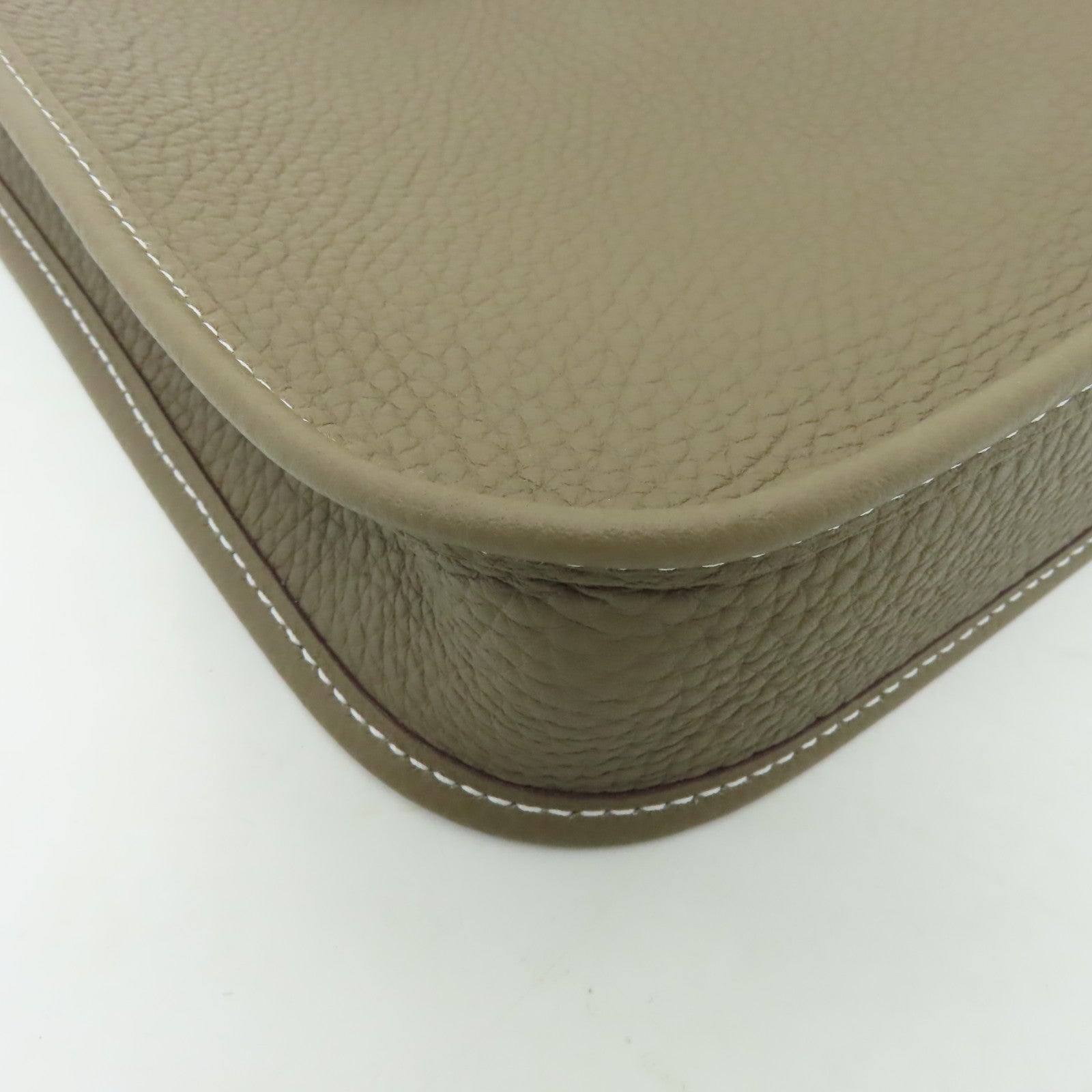HERMES Clemence皮革Evelyne TPM金扣肩背袋棕色