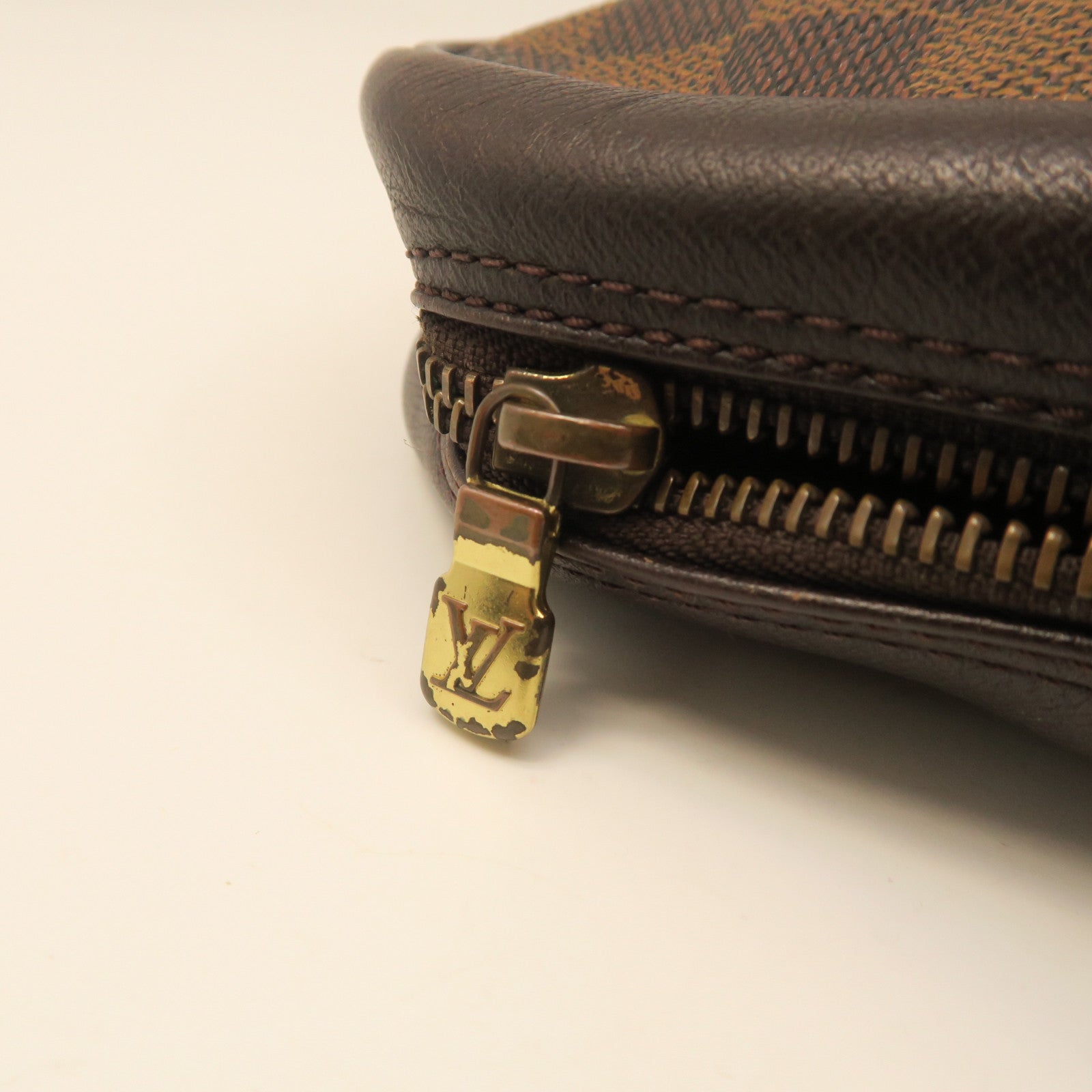 LOUIS VUITTON Damier Trousse Toilette Gold Buckle Handbag Brown