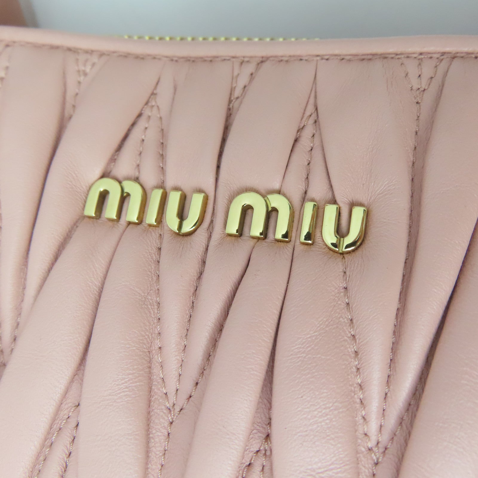 Miu Miu 牛皮皮革2 Way Shoulder金扣手挽肩背兩用袋粉紅色