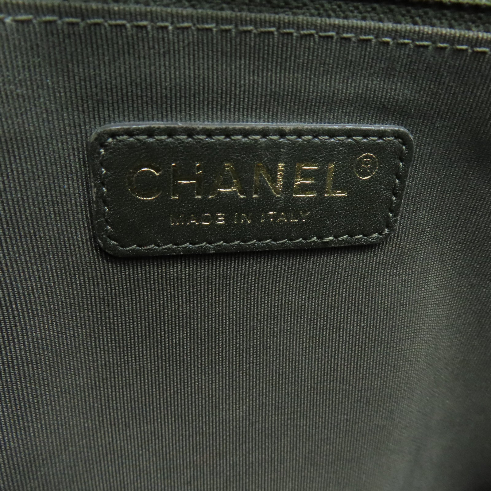 CHANEL 菱格牛皮皮革Boy Totebag金扣手挽袋深绿色