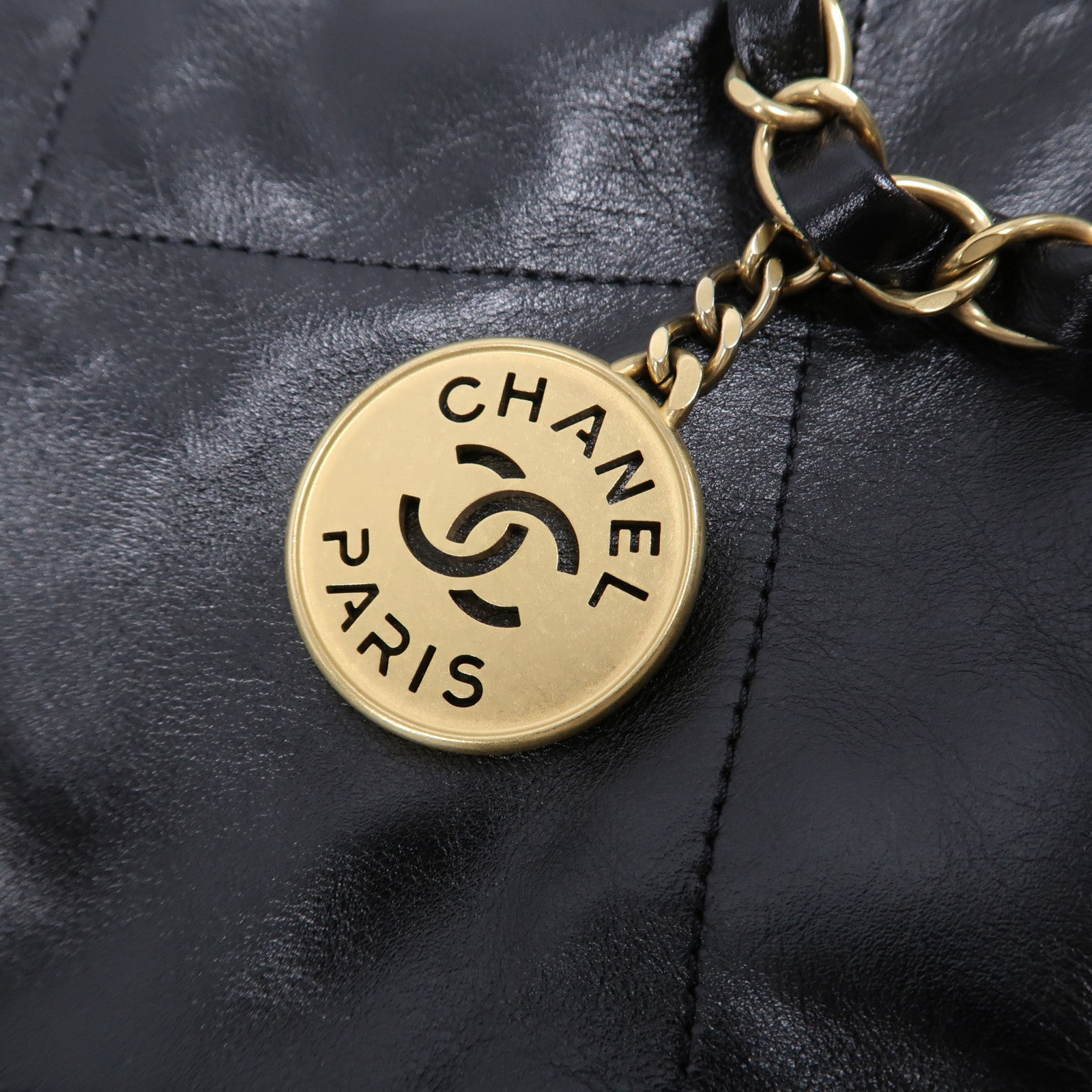 CHANEL 菱格羊皮皮革C22 Small金扣鏈帶肩背袋黑色