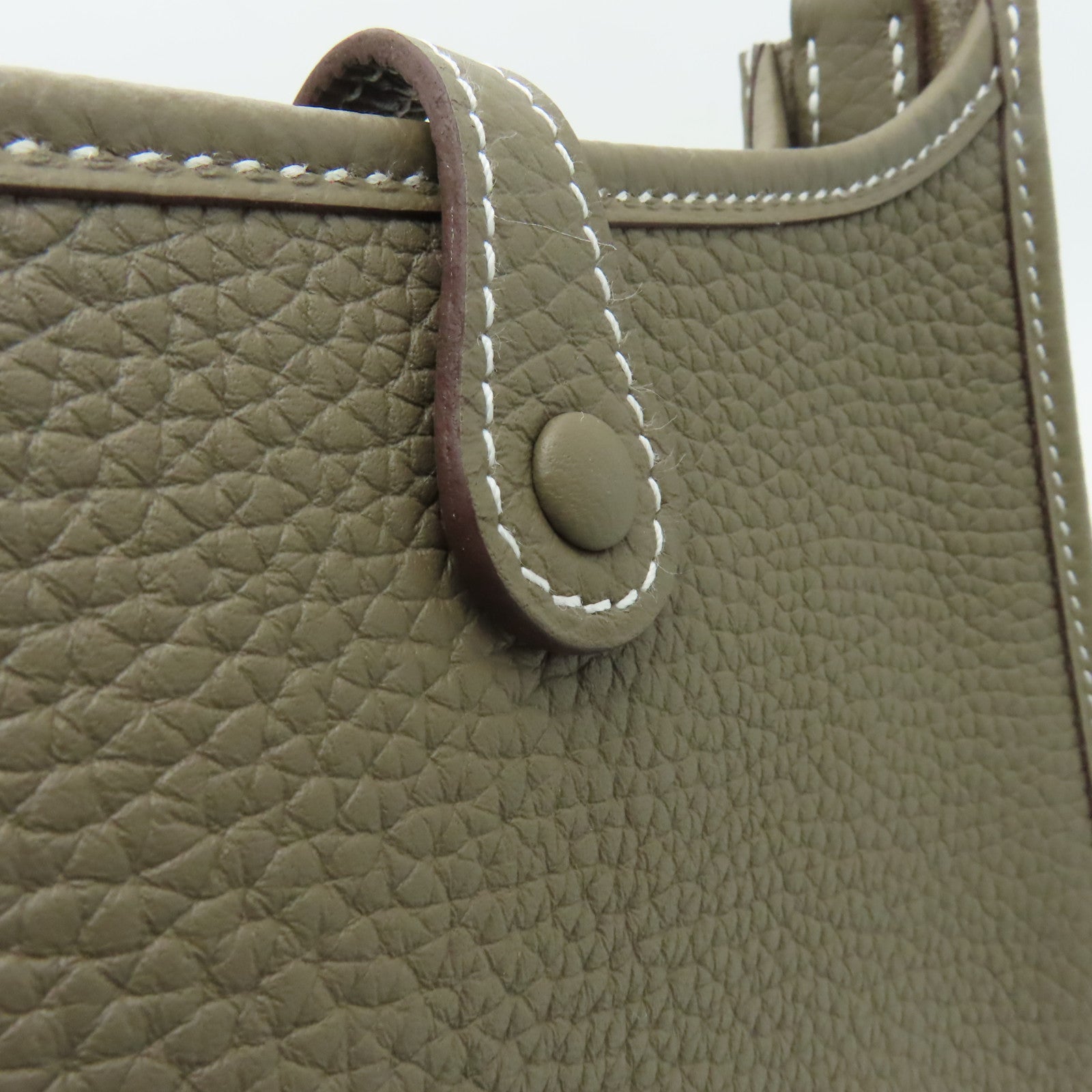 HERMES Clemence皮革Evelyne TPM金扣肩背袋棕色