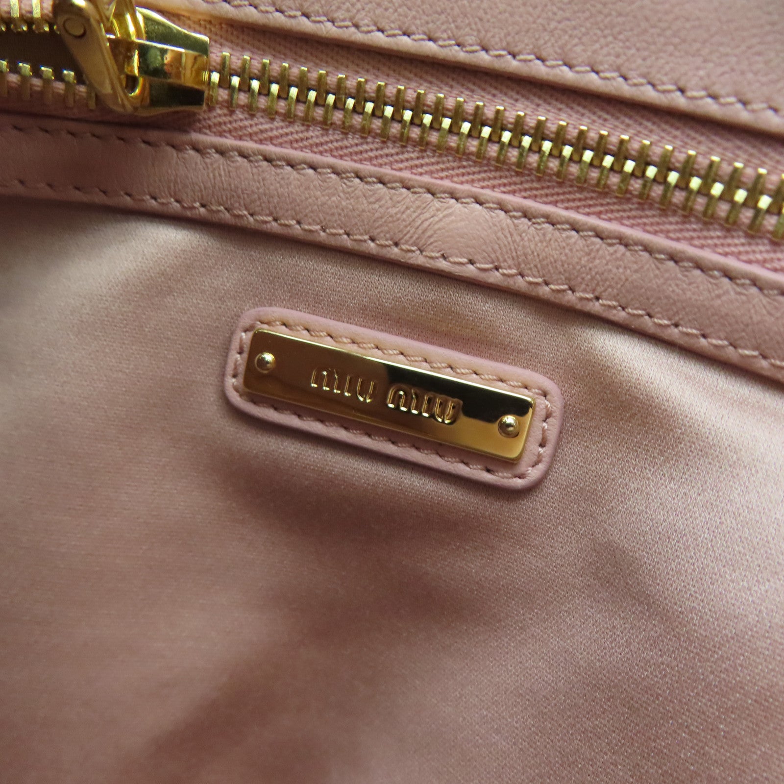 Miu Miu 牛皮皮革2 Way Shoulder金扣手挽肩背兩用袋粉紅色