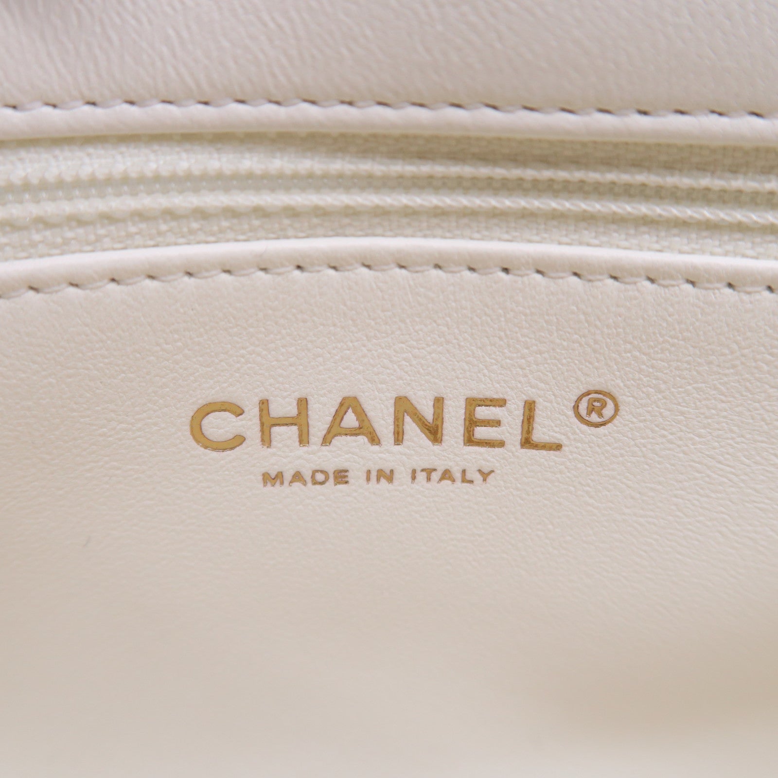 CHANEL 菱格牛皮皮革Chain Shoulder Bag金扣鏈帶肩背袋白色