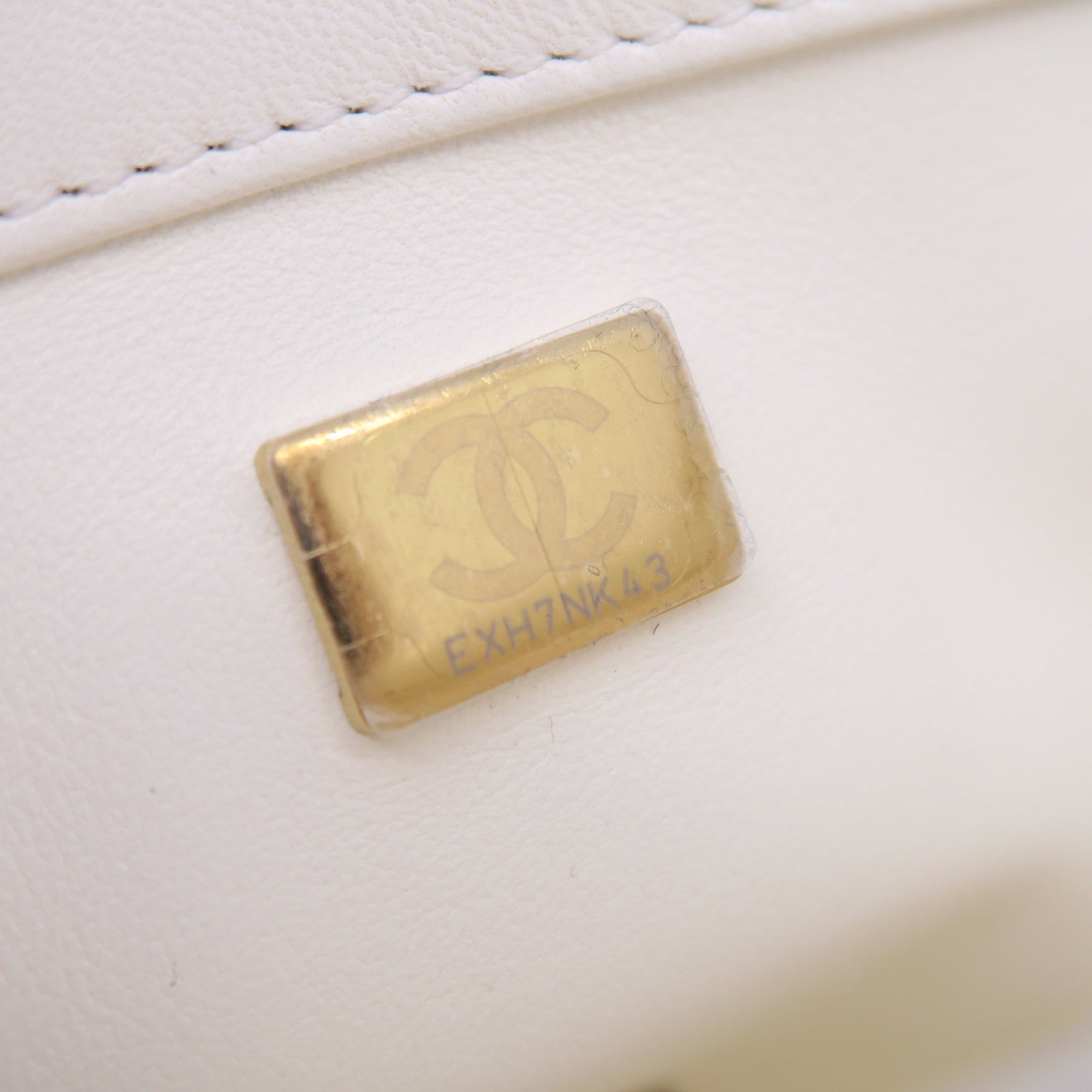 CHANEL 菱格牛皮皮革Chain Shoulder Bag金扣鏈帶肩背袋白色