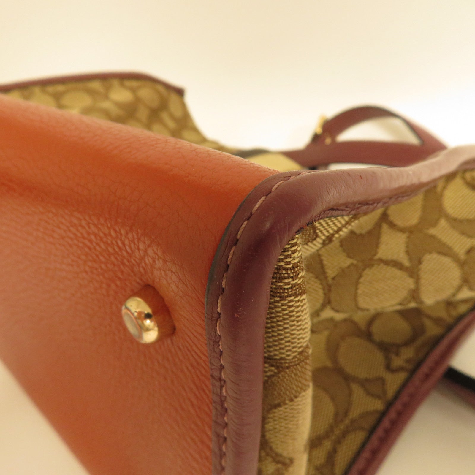 COACH 帆布Shoulder Bag金扣肩背袋啡色/紅色