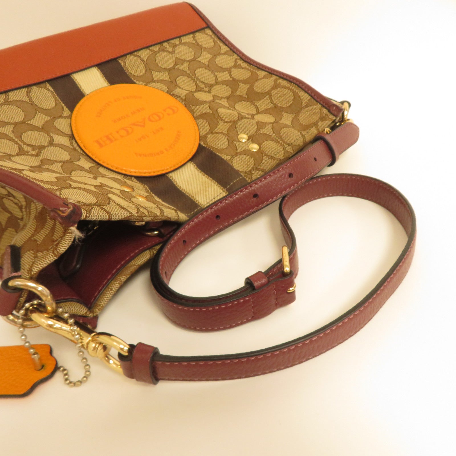 COACH 帆布Shoulder Bag金扣肩背袋啡色/紅色