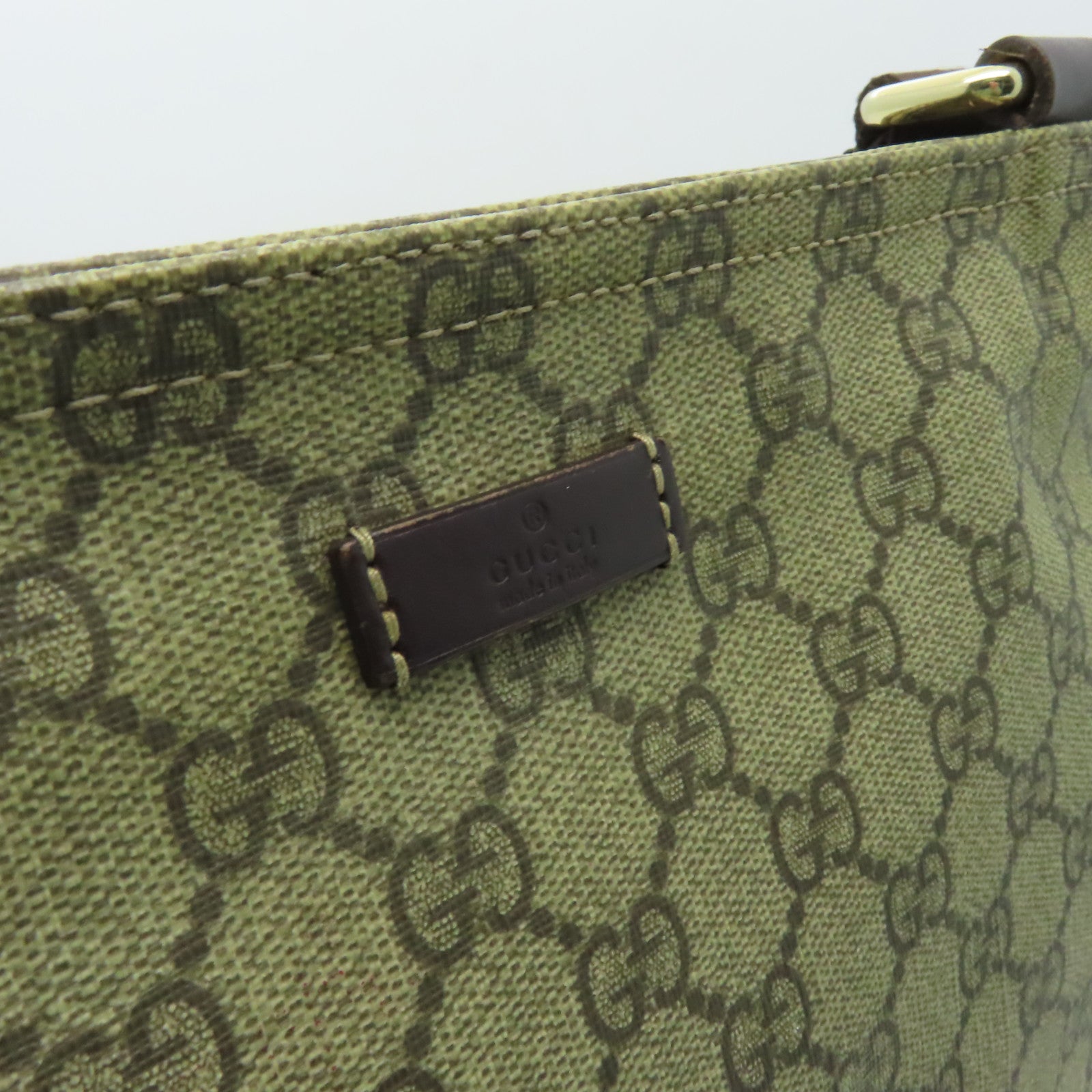 GUCCI 塗層帆布Shoulder Bag金扣肩背袋棕色