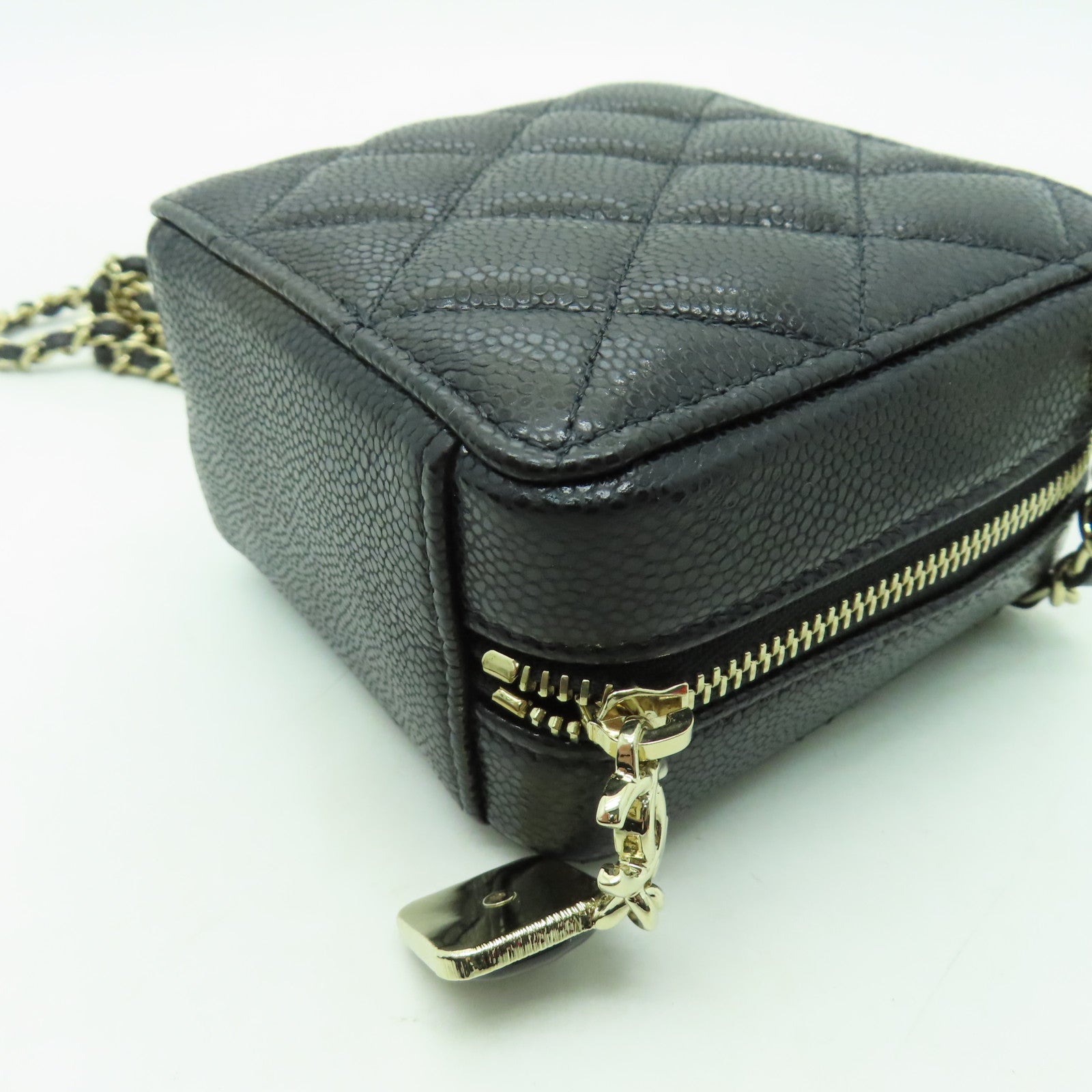 CHANEL 菱格Caviar皮革Mini Chain Shoulder金扣鏈帶肩背袋黑色