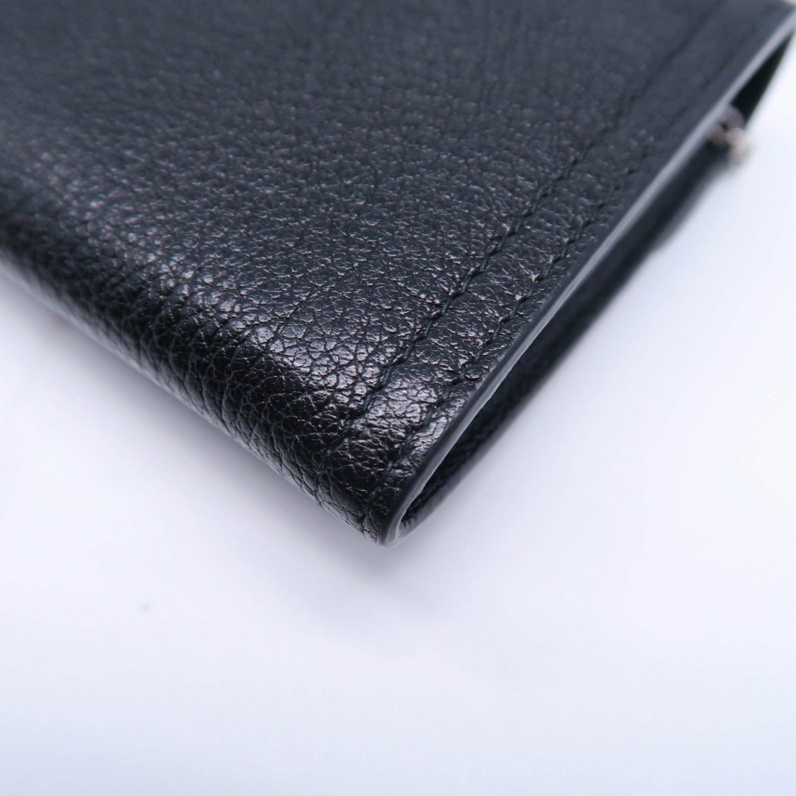 Miu Miu 牛皮皮革Long Wallet銀扣長錢包黑色