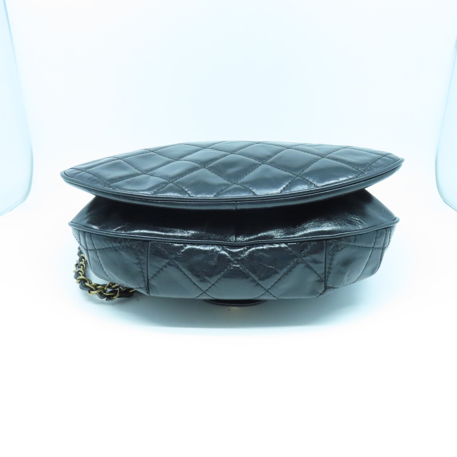 CHANEL 菱格牛皮皮革Chain Shoulder金扣鏈帶肩背袋黑色