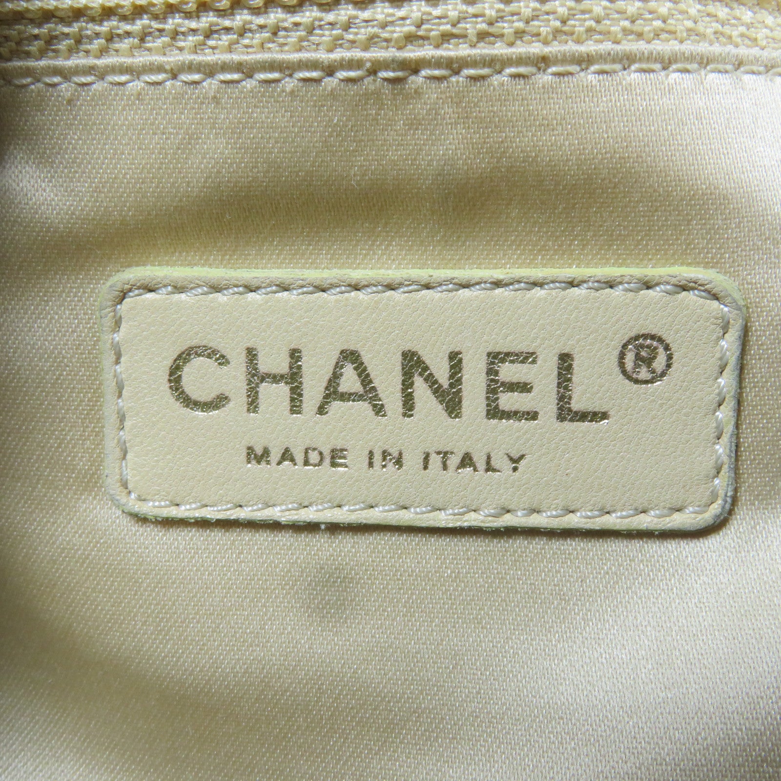 CHANEL 漆皮皮革Shoulder Bag金扣肩背袋黑色