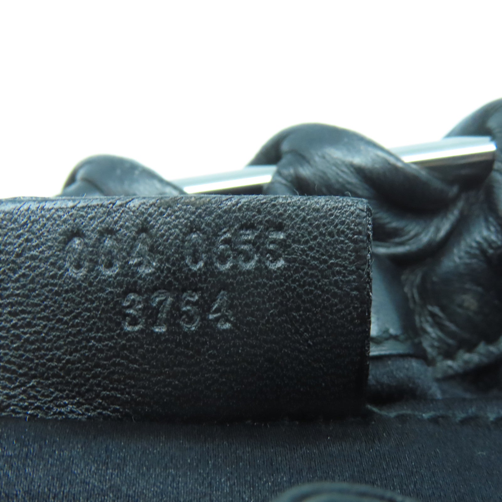 GUCCI 牛皮皮革Pouch銀扣手拿包黑色