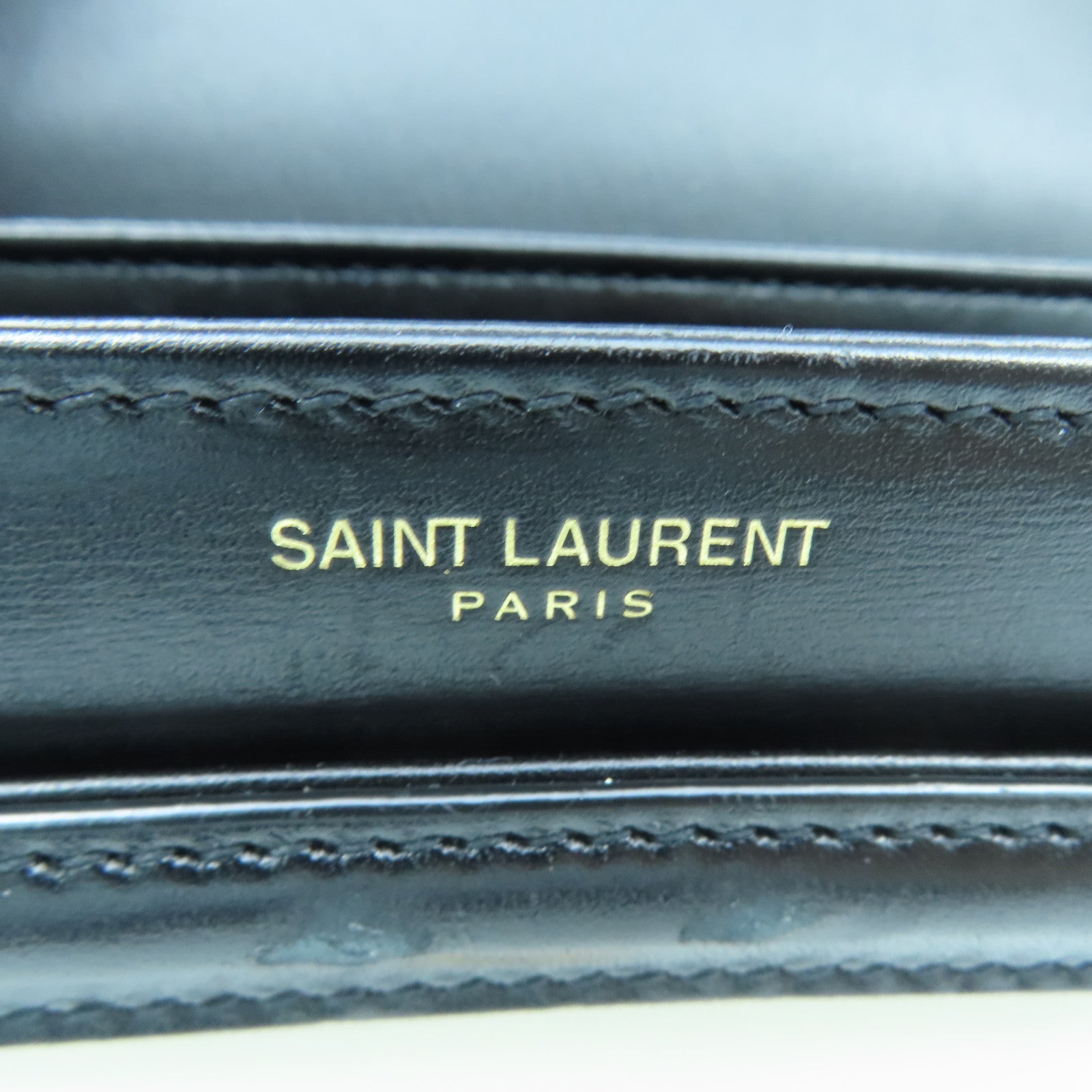 SAINT LAURENT 牛皮皮革Shoulder Bag金扣肩背袋白色/黑色