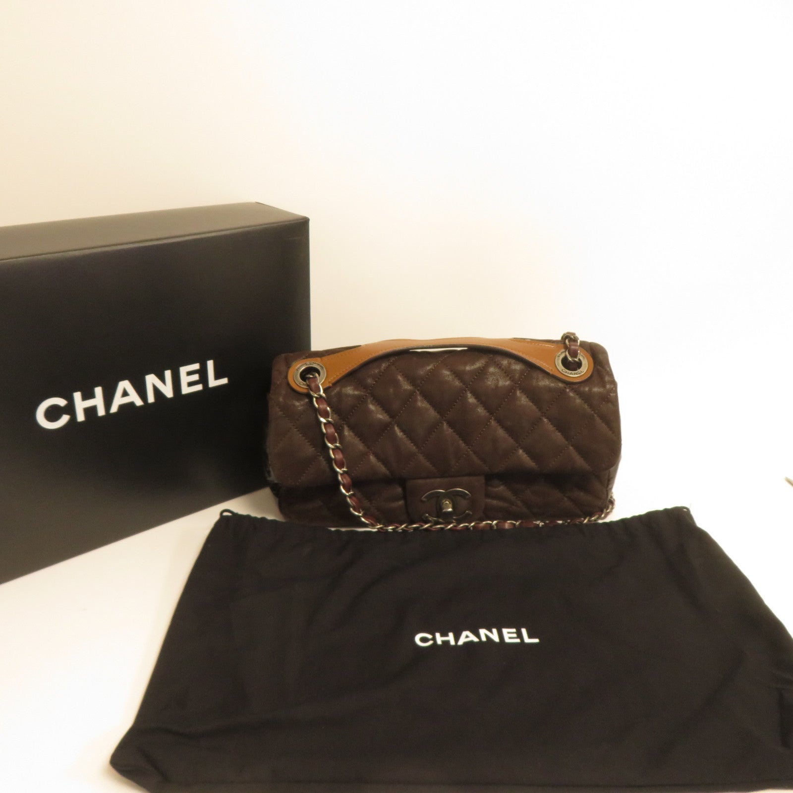 CHANEL 菱格PVC塗層皮革Chain Shoulder銀扣肩背袋啡色