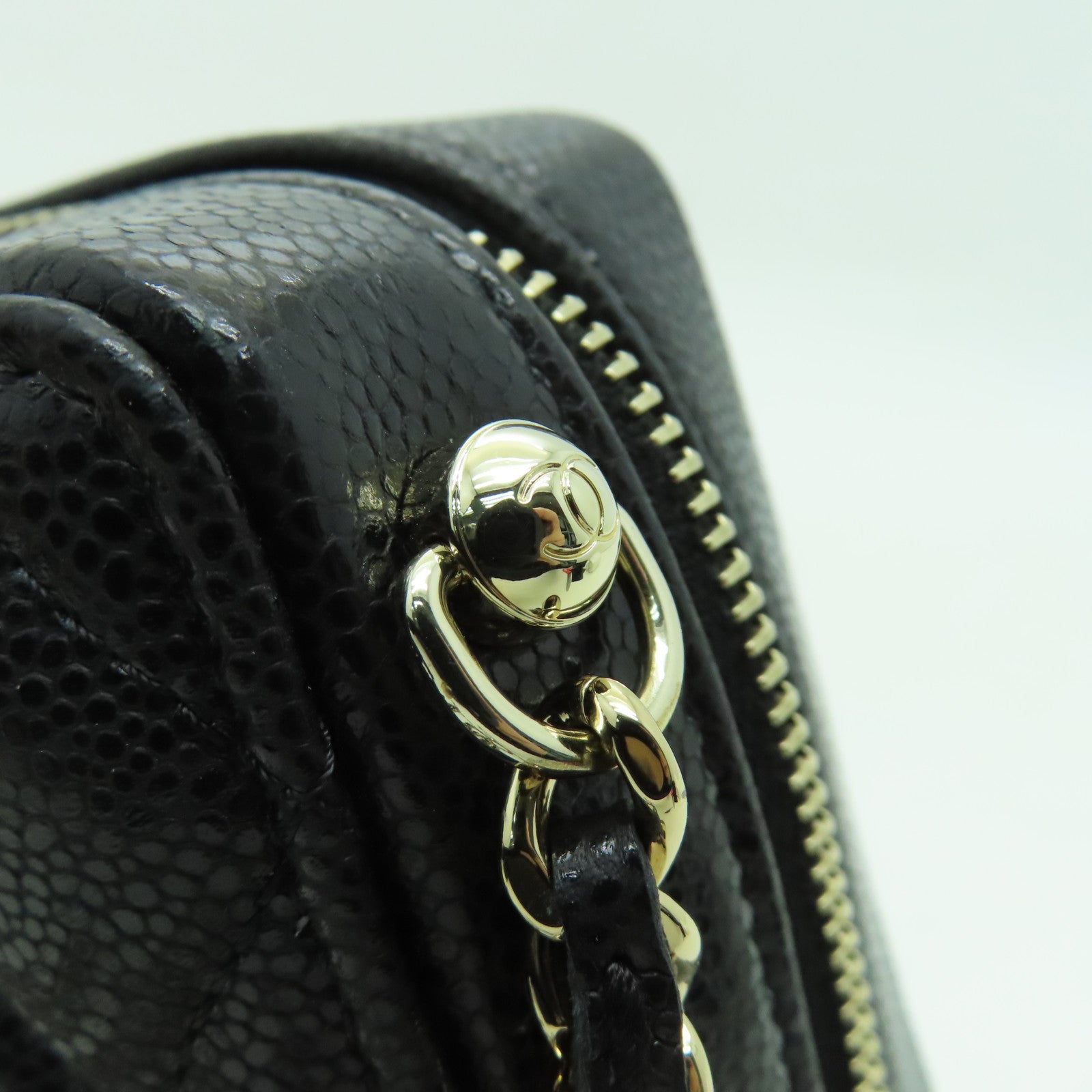 CHANEL 菱格Caviar皮革Mini Chain Shoulder金扣鏈帶肩背袋黑色