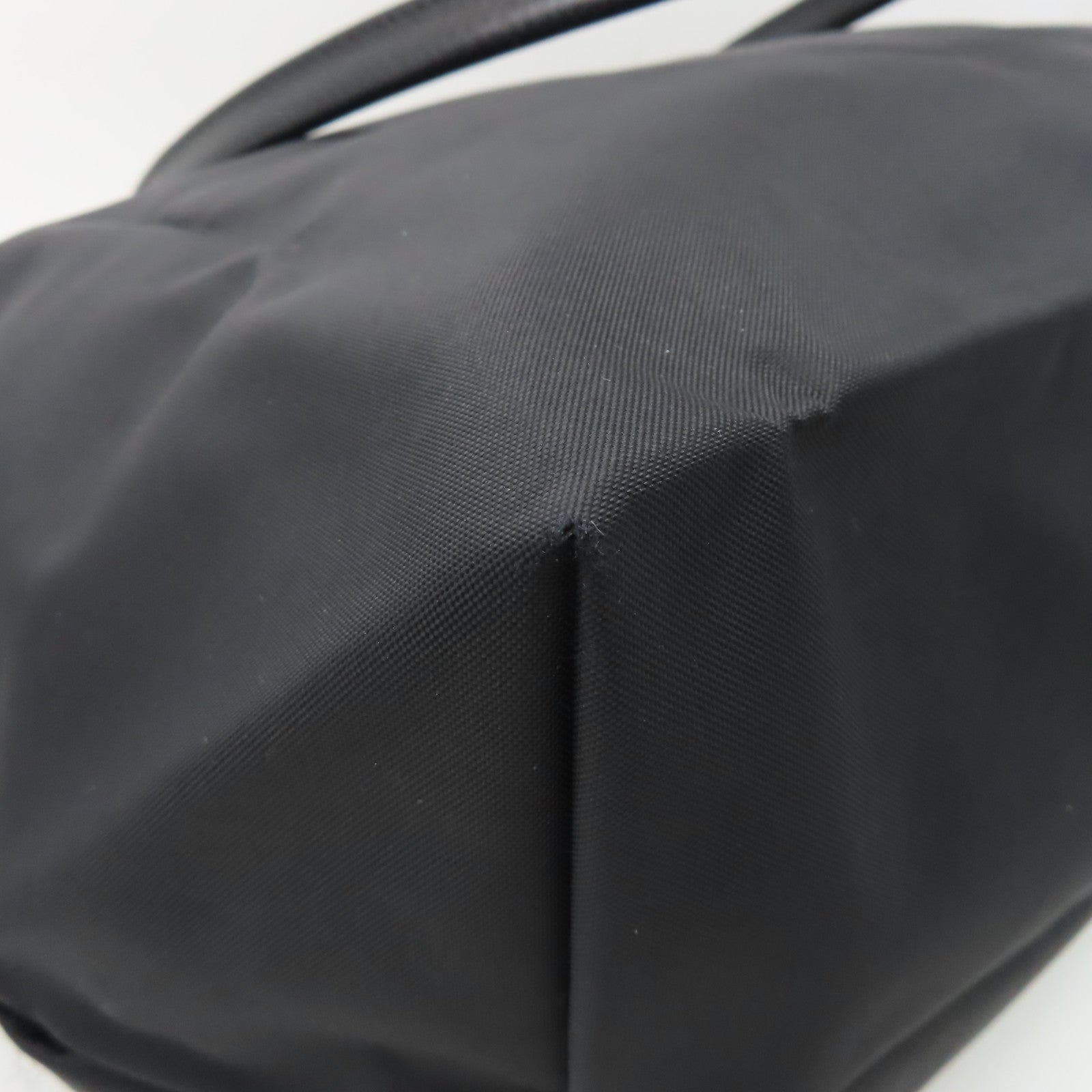 Longchamp 尼龍Shoulder Bag銀扣肩背袋黑色/米色