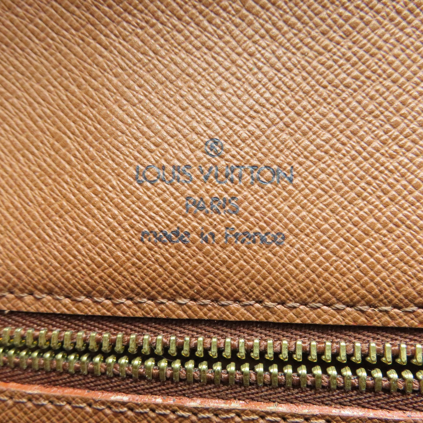LOUIS VUITTON Monogram Saint Cloud Gold Buckle Shoulder Bag Brown
