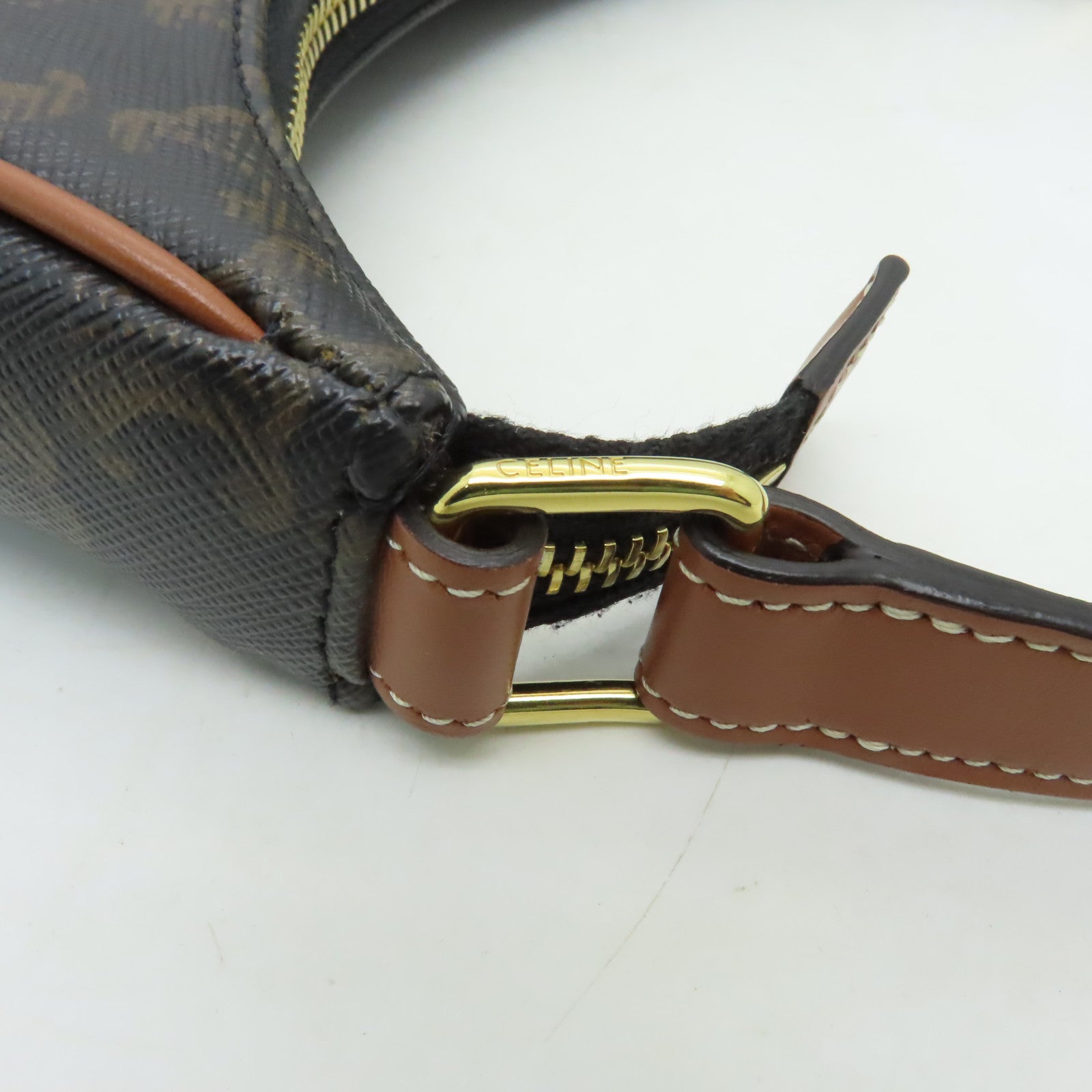 CELINE 塗層帆布Ava金扣手挽袋啡色