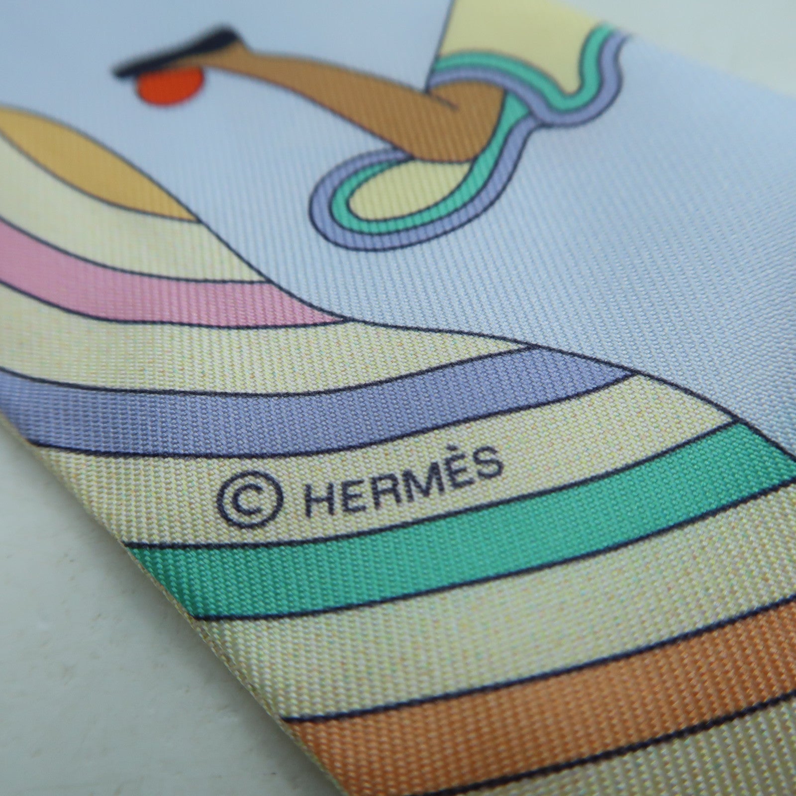 HERMES 絲質Twilly絲巾淺黃色