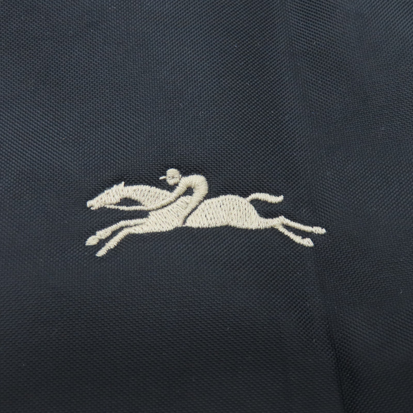 Longchamp 尼龍Shoulder Bag銀扣肩背袋黑色/米色
