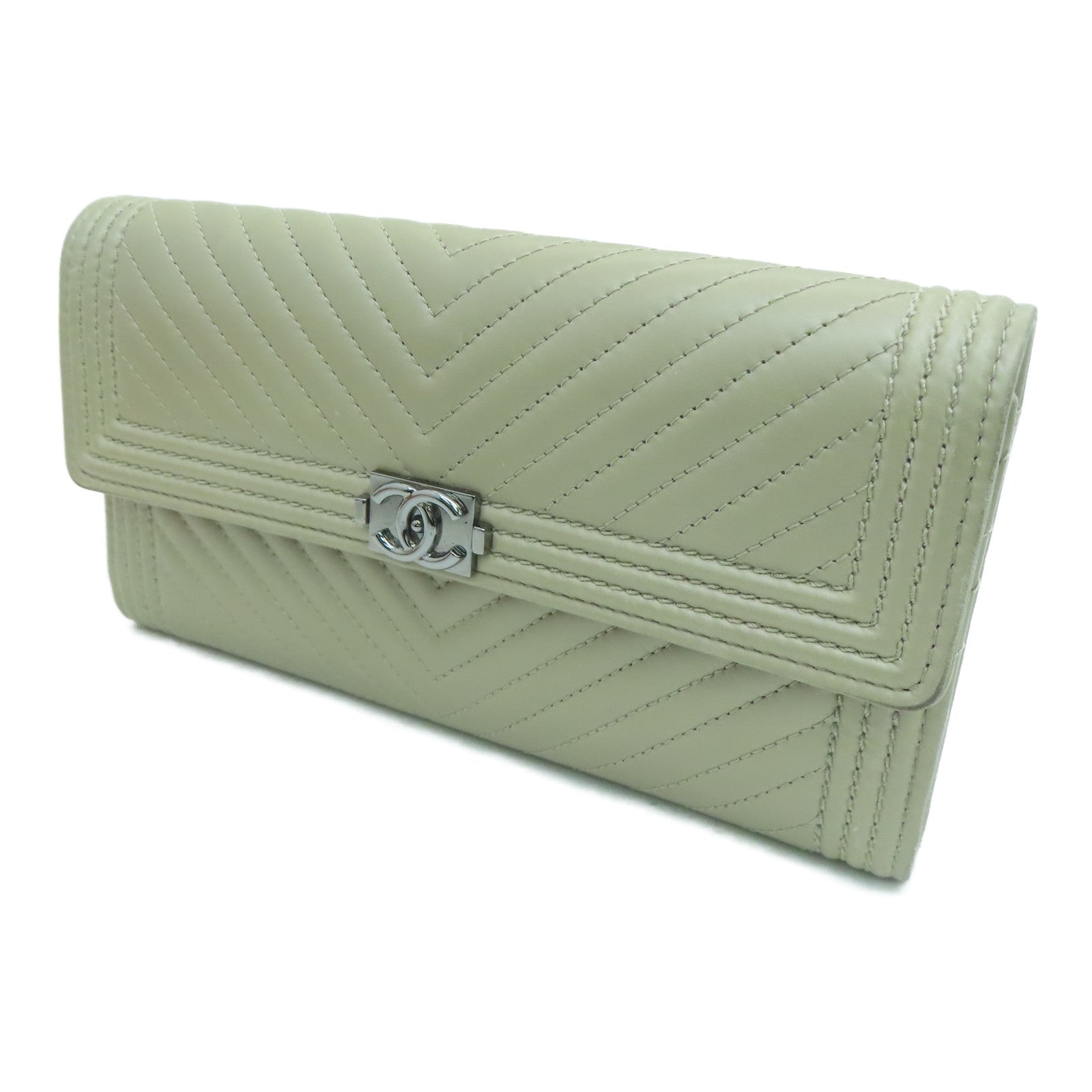CHANEL 牛皮皮革Boy Long Wallet銀扣長錢包卡其色
