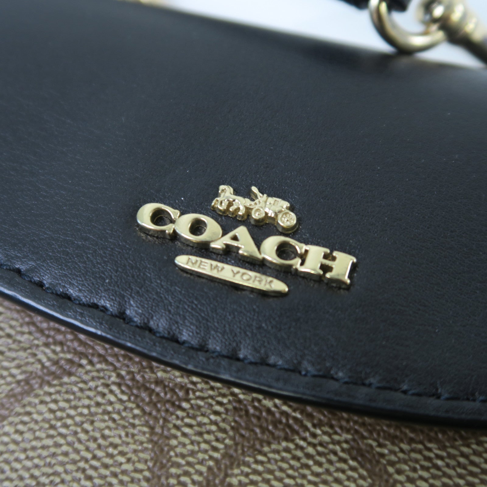 COACH 皮革Card Bag金扣卡片套黑色/啡色