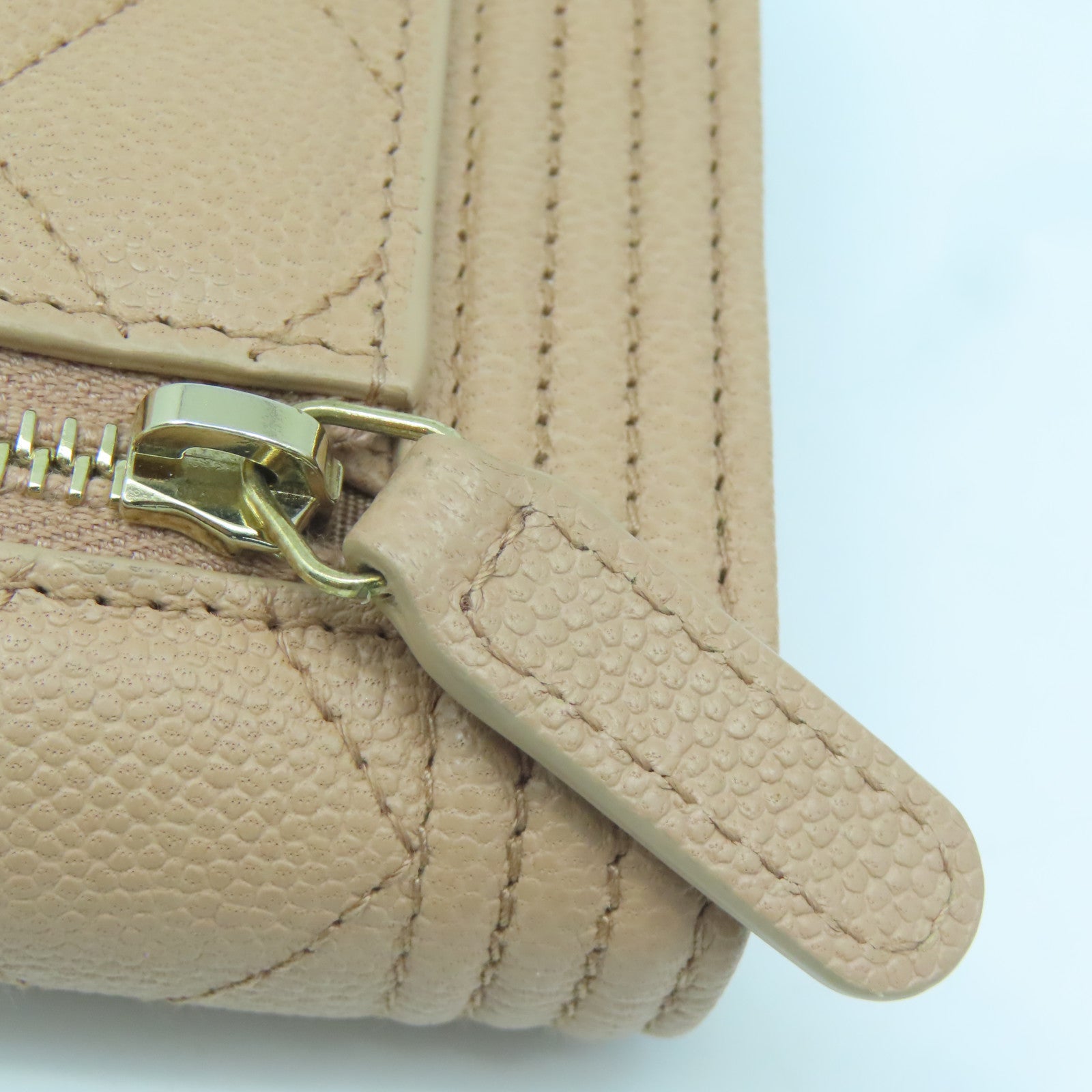 CHANEL Diamond Caviar Leather Wallet Gold Buckle Wallet Beige